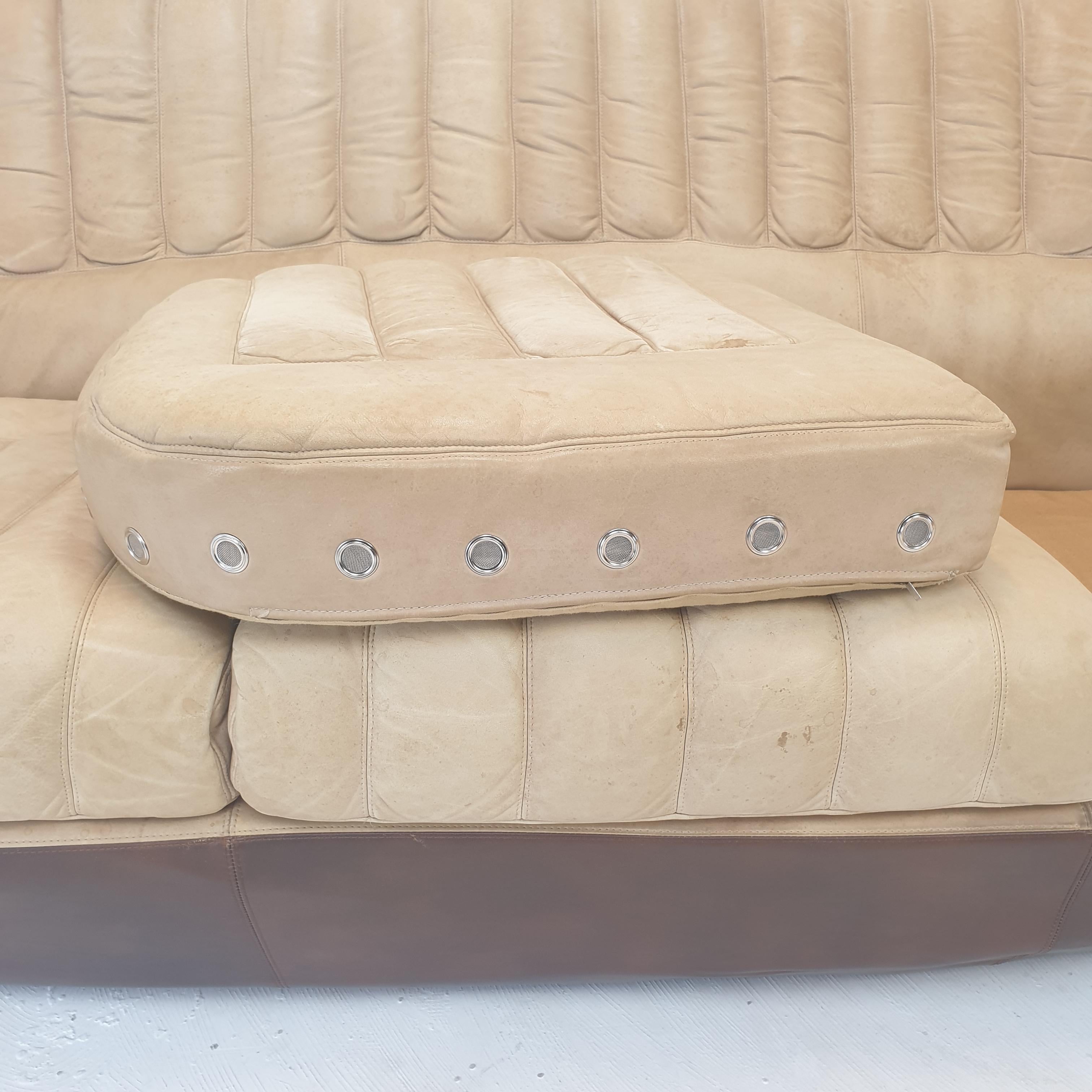 Mid Century Leather 3-Seat Club Sofa, Italy 1970's For Sale 14