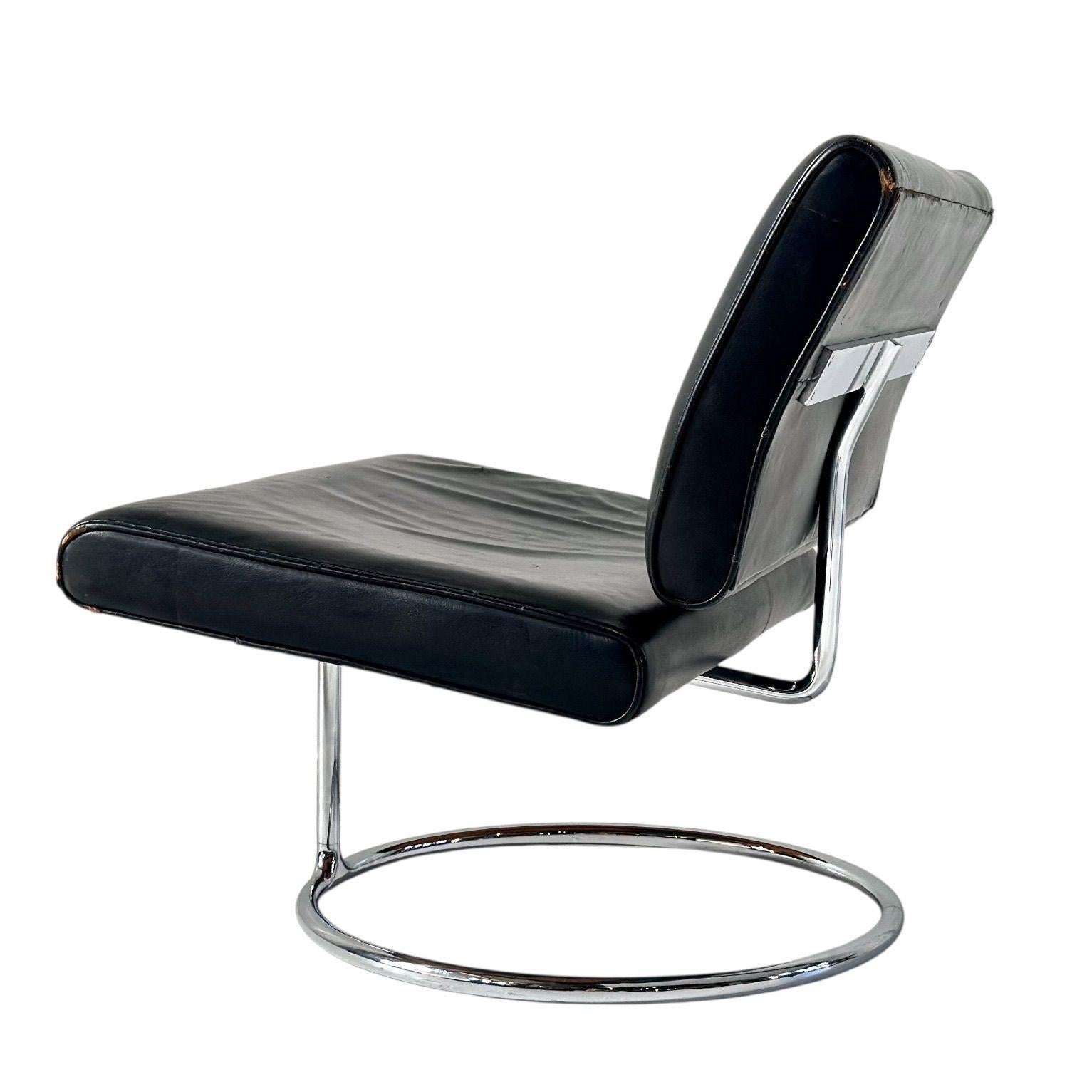 Silla de salón voladiza de cuero y acero inoxidable de mediados de siglo, 1960 Estadounidense en venta