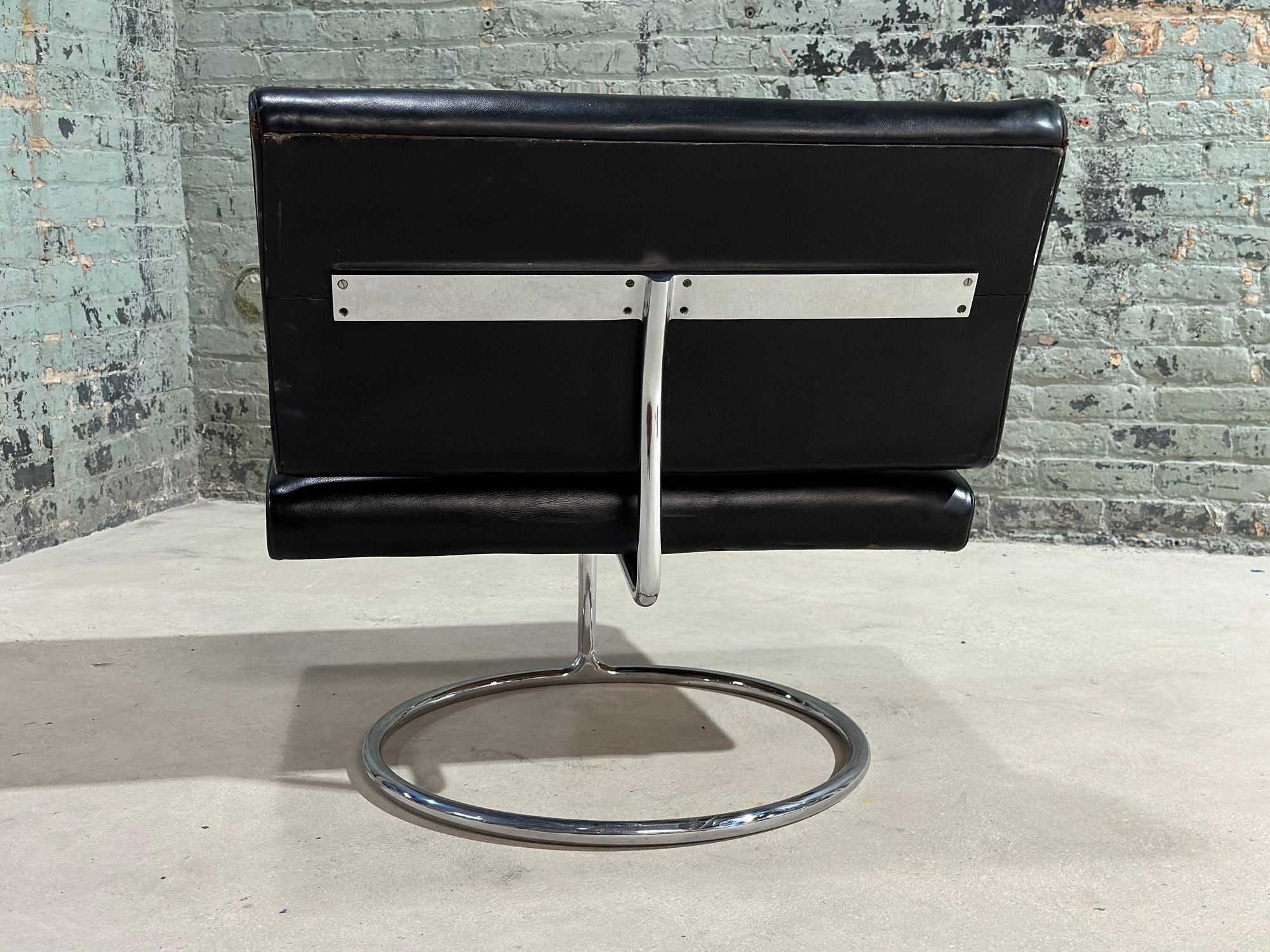 Mid Century Leather and Stainless Steel Cantilever Lounge Chair, 1960 For Sale 2