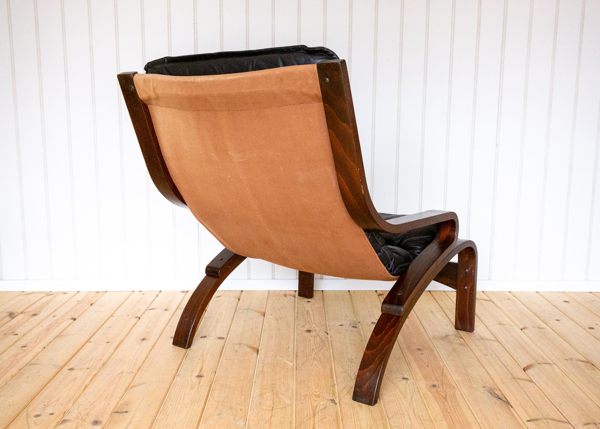 Fauteuil en cuir du milieu du siècle Scandinave Noir Cantilever Bentwood Relling 1970 en vente 5