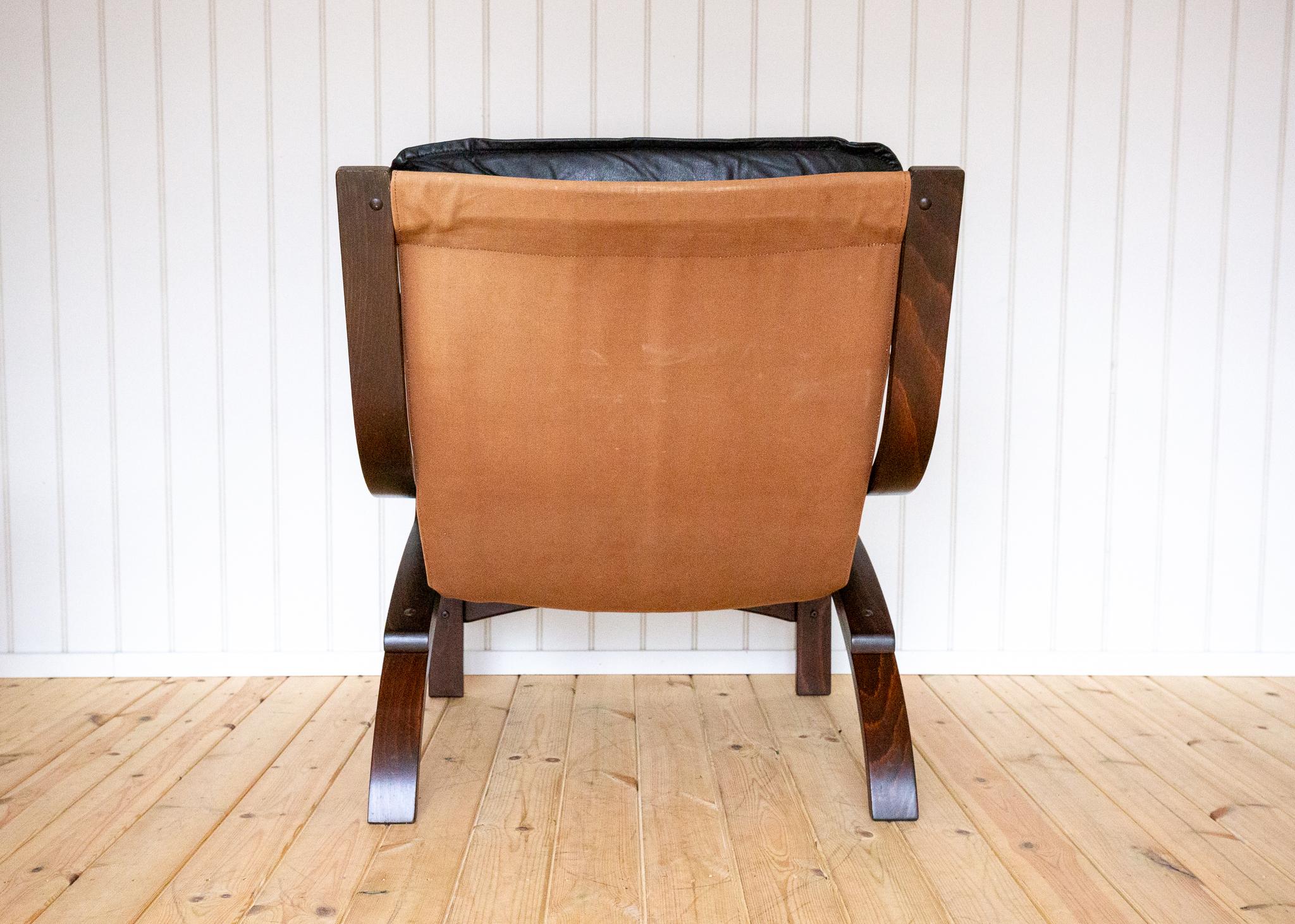 Fauteuil en cuir du milieu du siècle Scandinave Noir Cantilever Bentwood Relling 1970 en vente 7