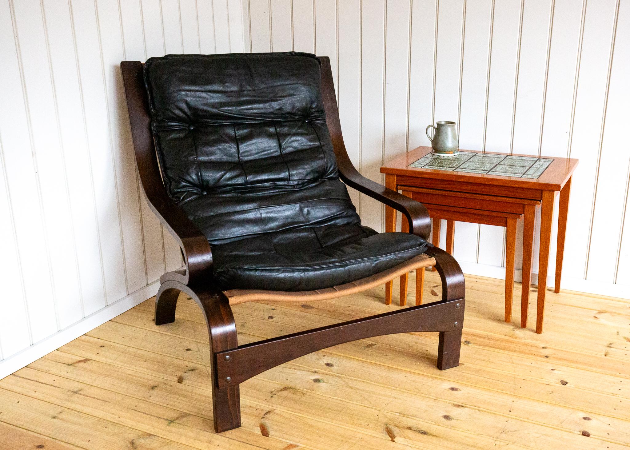 Fauteuil en cuir du milieu du siècle Scandinave Noir Cantilever Bentwood Relling 1970 en vente 9
