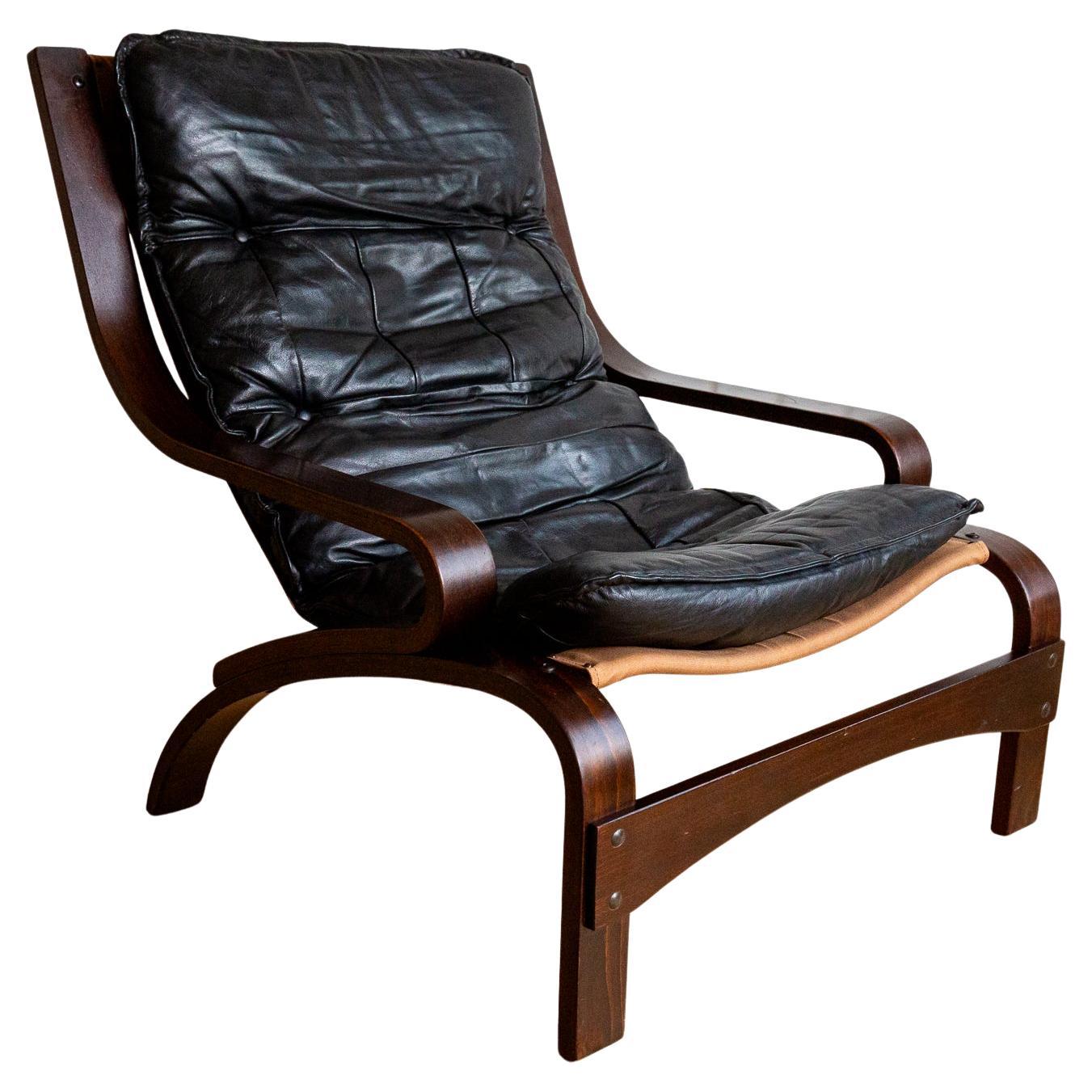Fauteuil en cuir du milieu du siècle Scandinave Noir Cantilever Bentwood Relling 1970 en vente