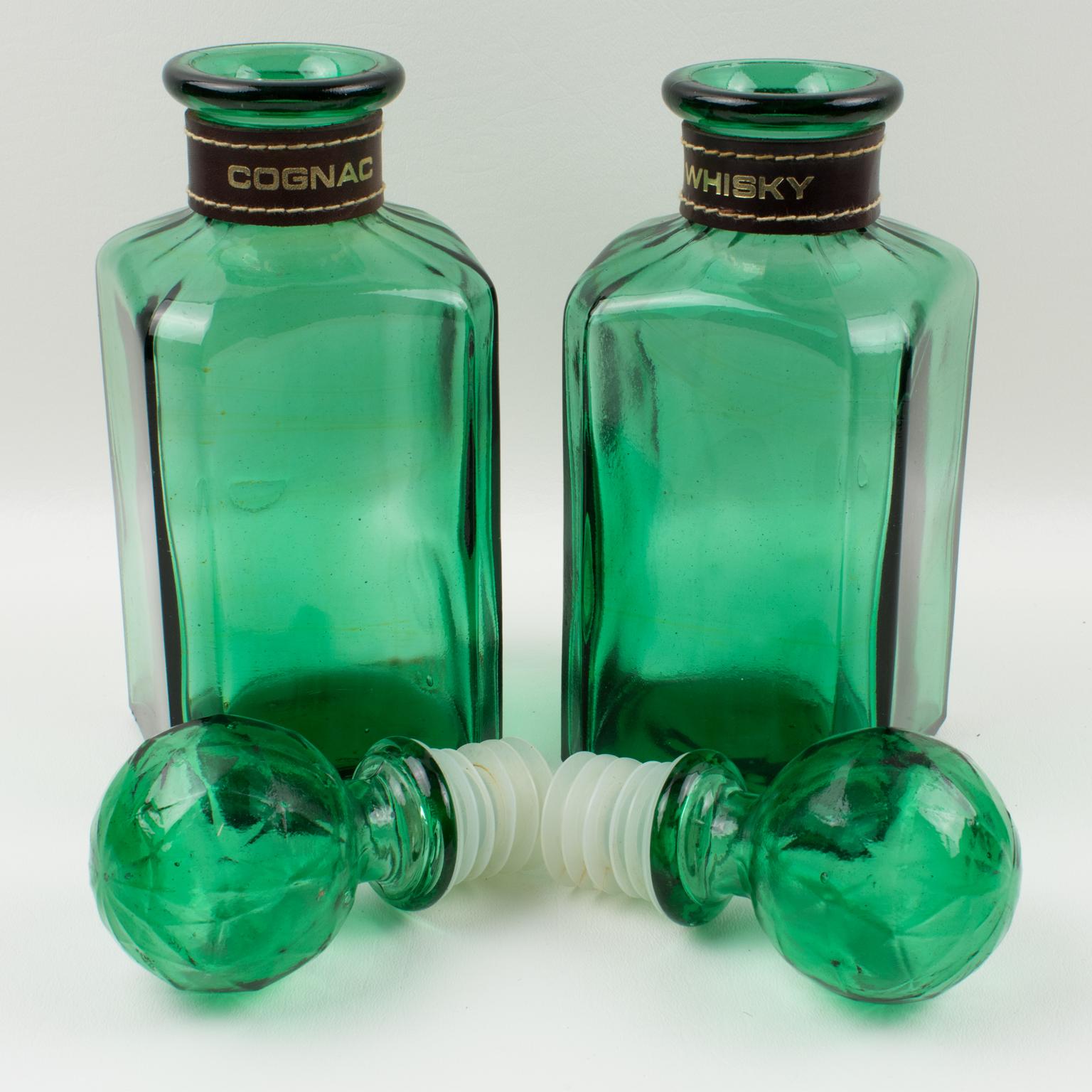 Mid-Century Leather Case Tantalus with Two Green Glass Decanters, 1960s For Sale 8