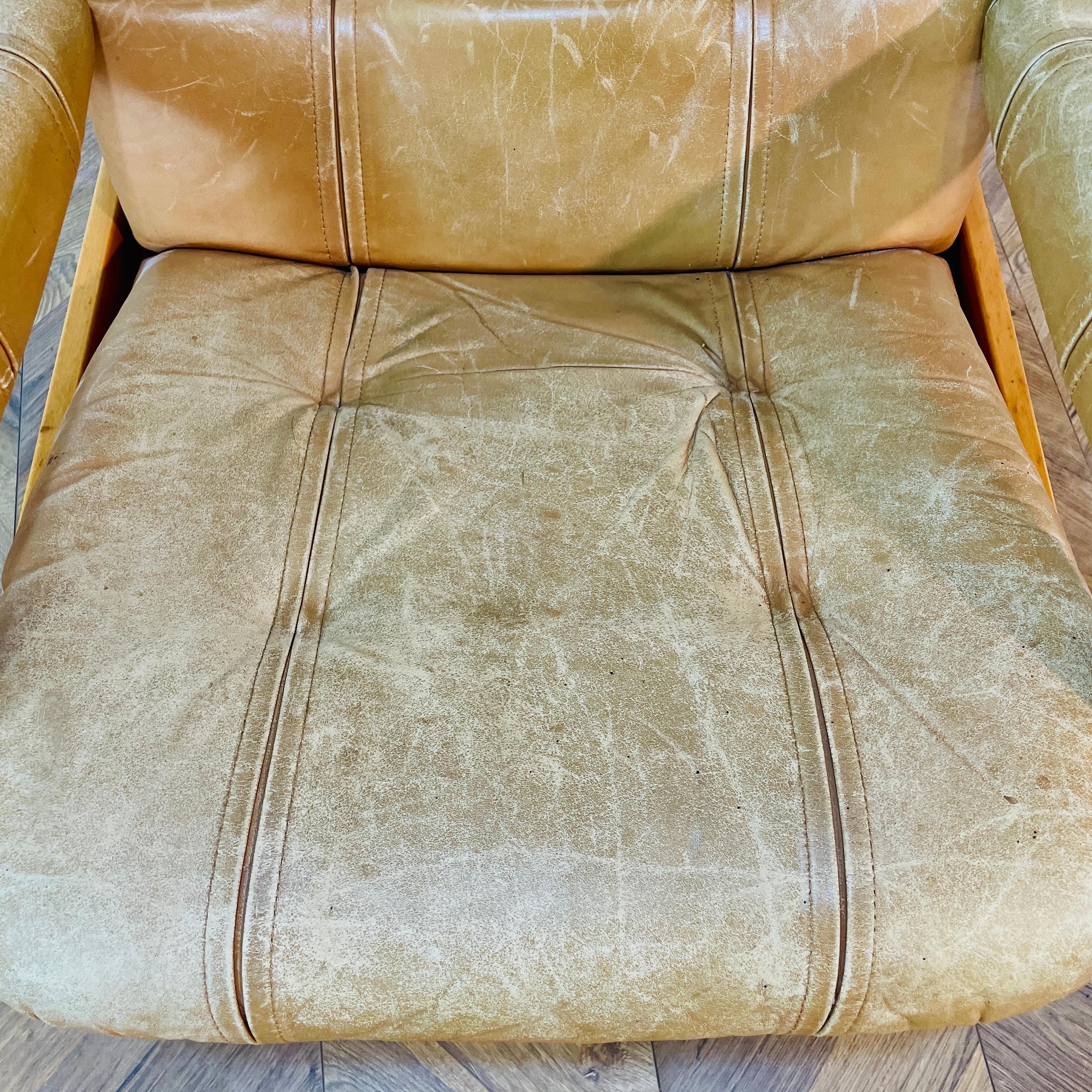 Mid Century Leather Lounge Armchair by Skoghaug Industries, 1970s For Sale 12