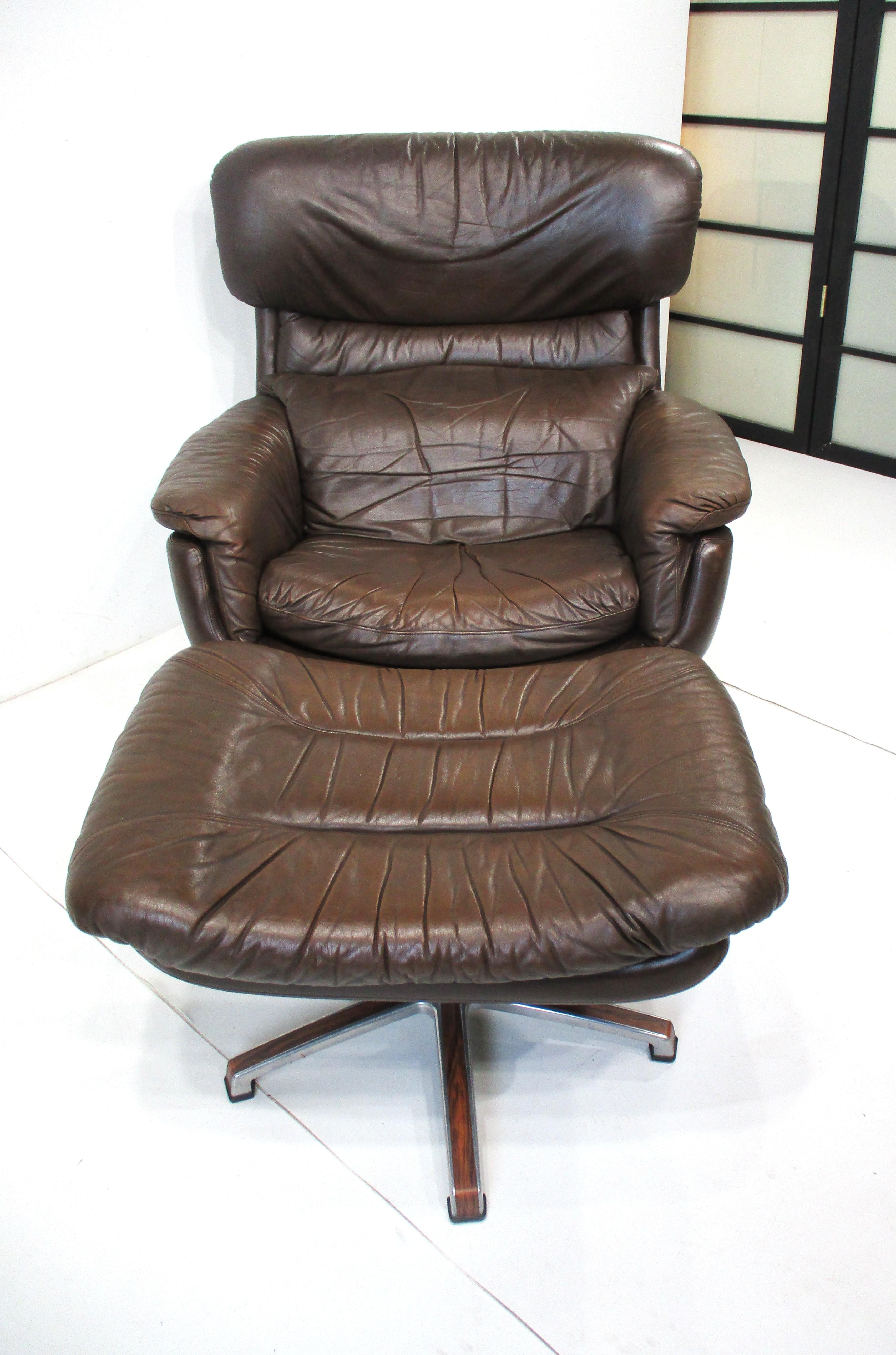 Gustav Thams styled Mid Century Leather Lounge Chair w/ Ottoman Sweden In Good Condition For Sale In Cincinnati, OH