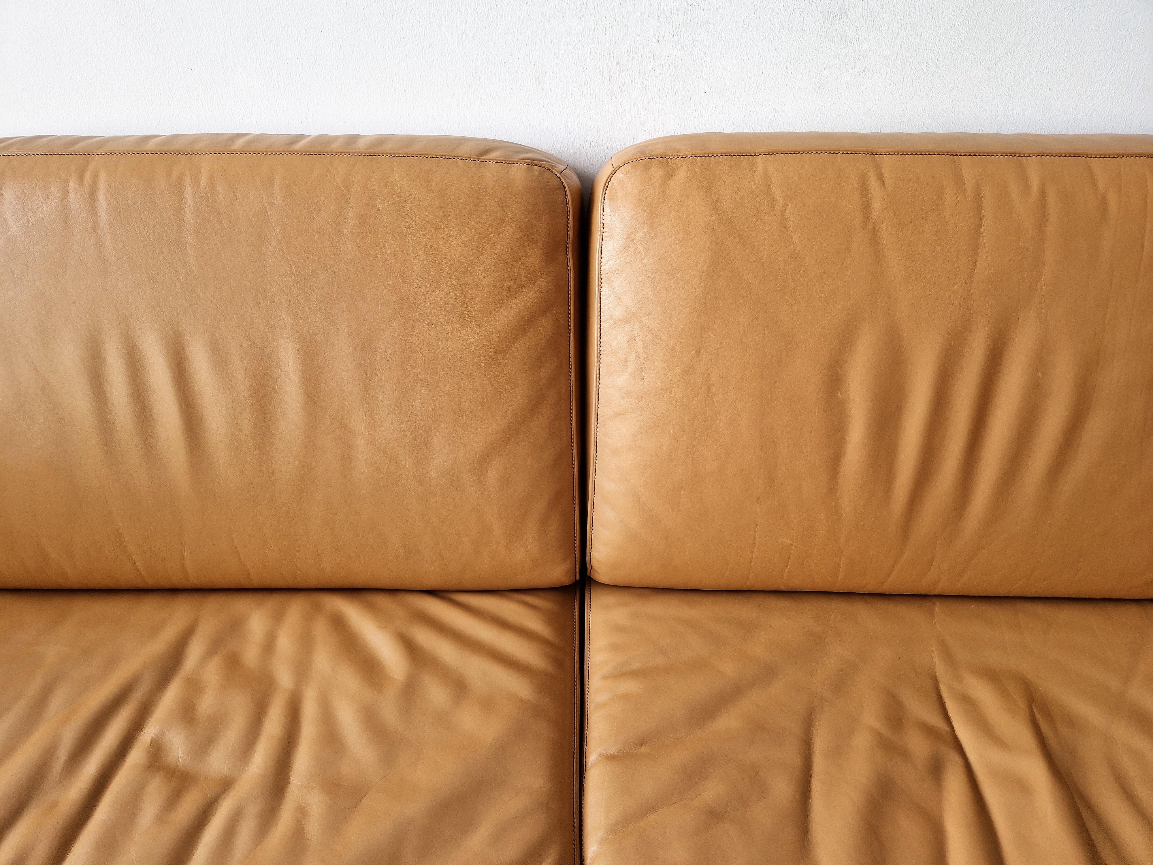 Midcentury Leather Sectional Corner Sofa by De Sede, Switzerland In Good Condition For Sale In Steenwijk, NL