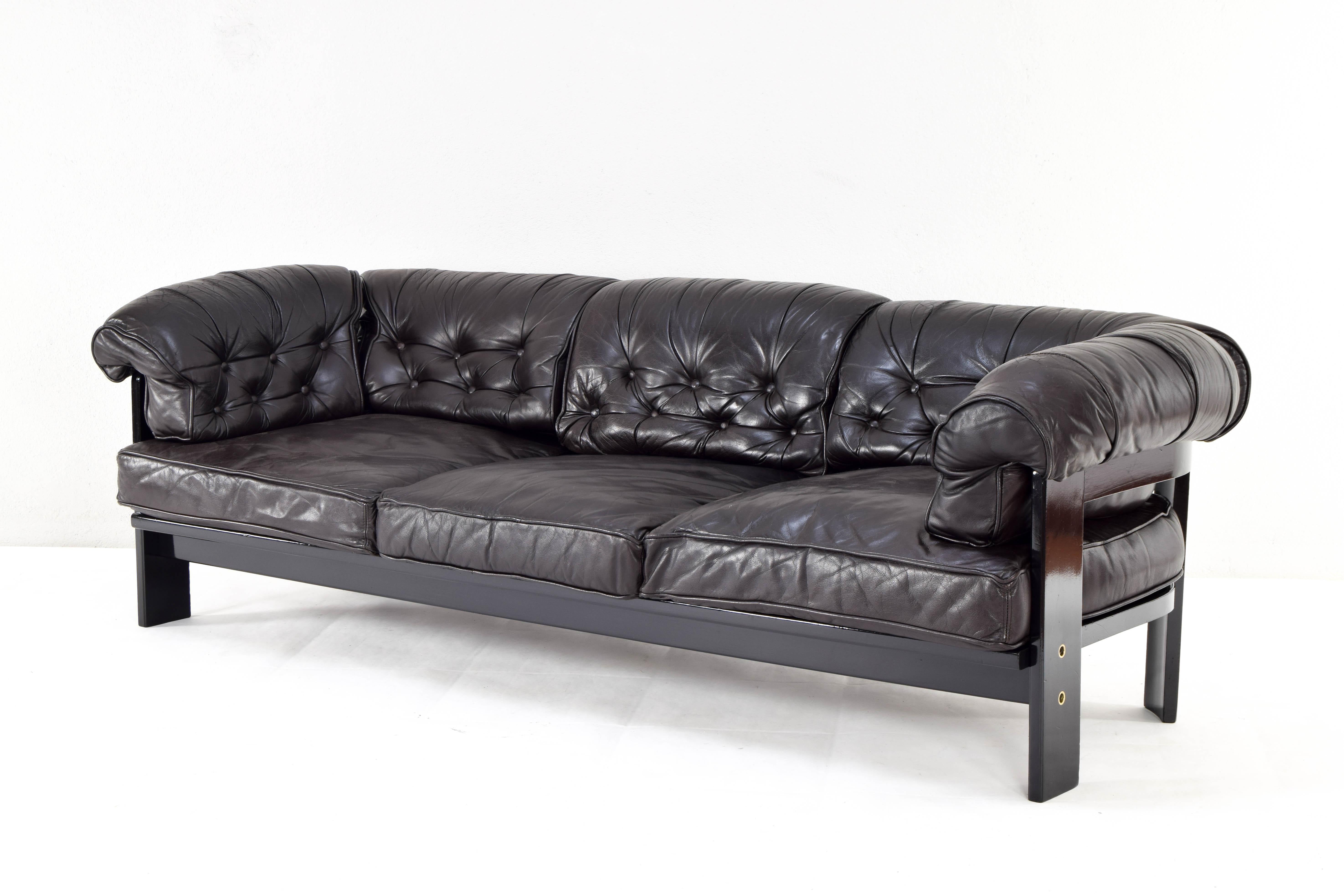 myc sofa
