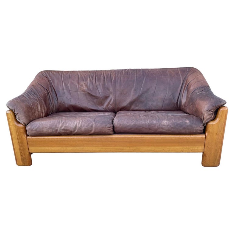 Mid Century Leather Sofa For Sale at 1stDibs