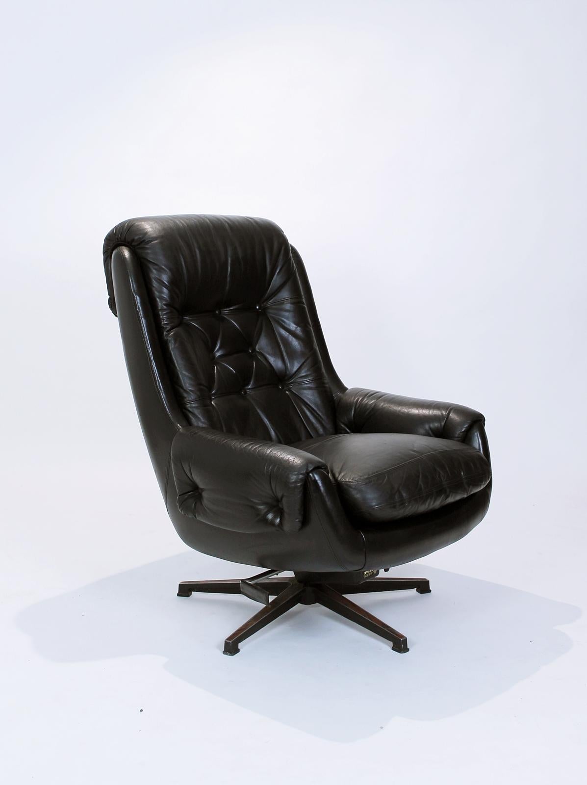 Midcentury Leather Swivel Lounge Chair by Peem, Finland, 1970s For Sale at  1stDibs | peem chair