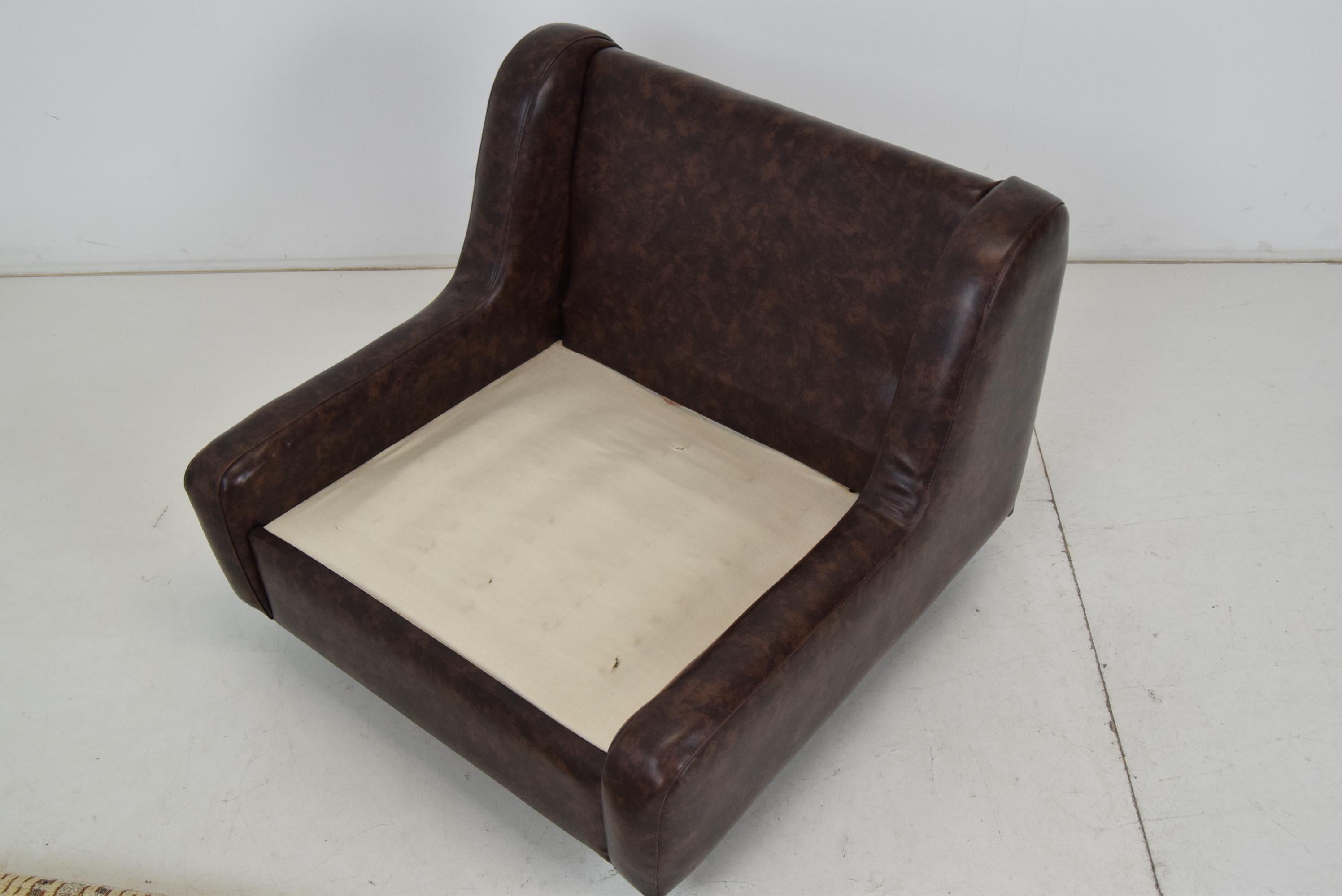 Mid-Century Leatherette Armchair on the Wheels, 1970's For Sale 8