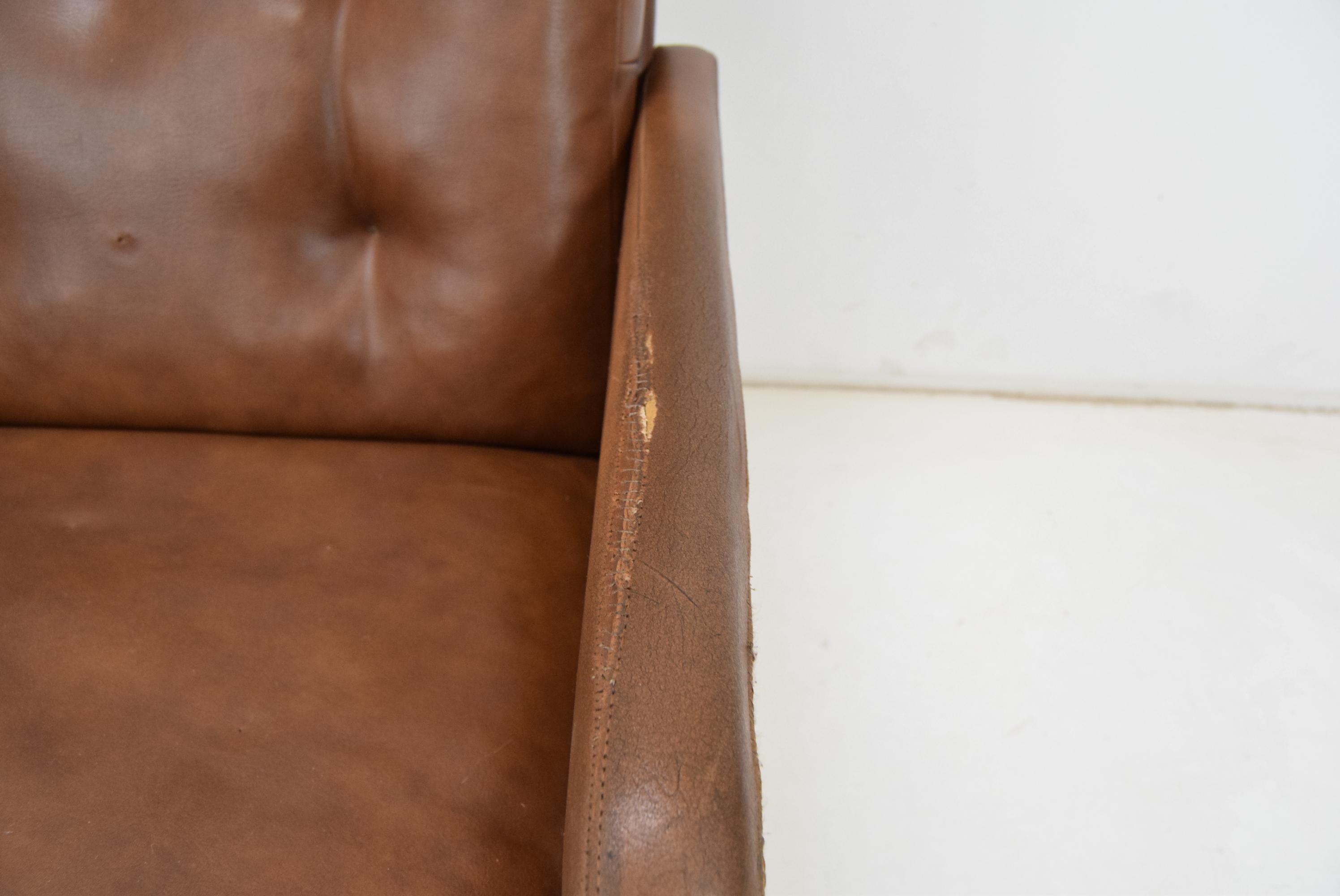Metal Midcentury Leatherette Rotatable Armchair, 1960s For Sale
