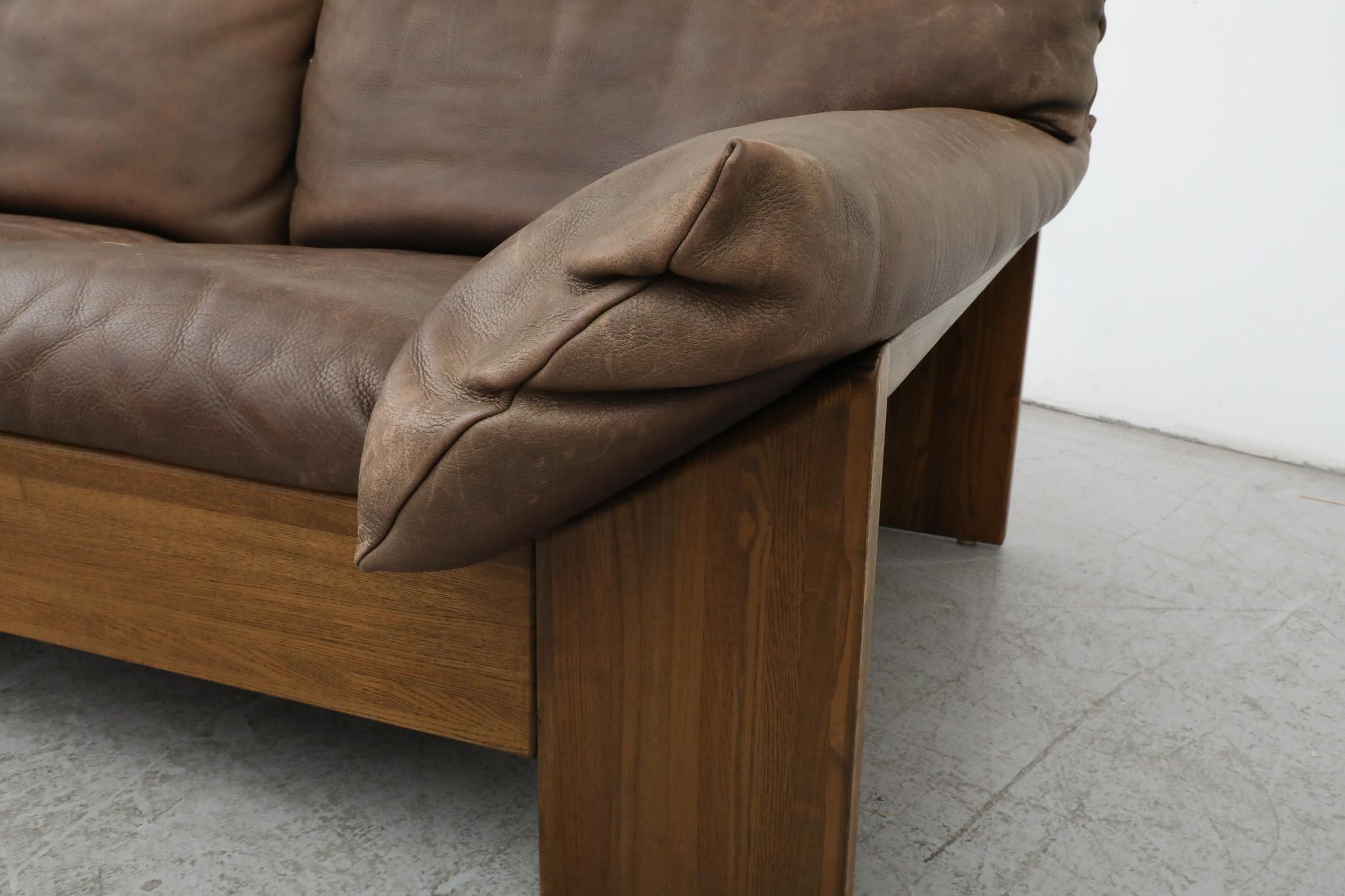 Mid-Century Leolux 3 Seater Oak and Leather Sofa 9