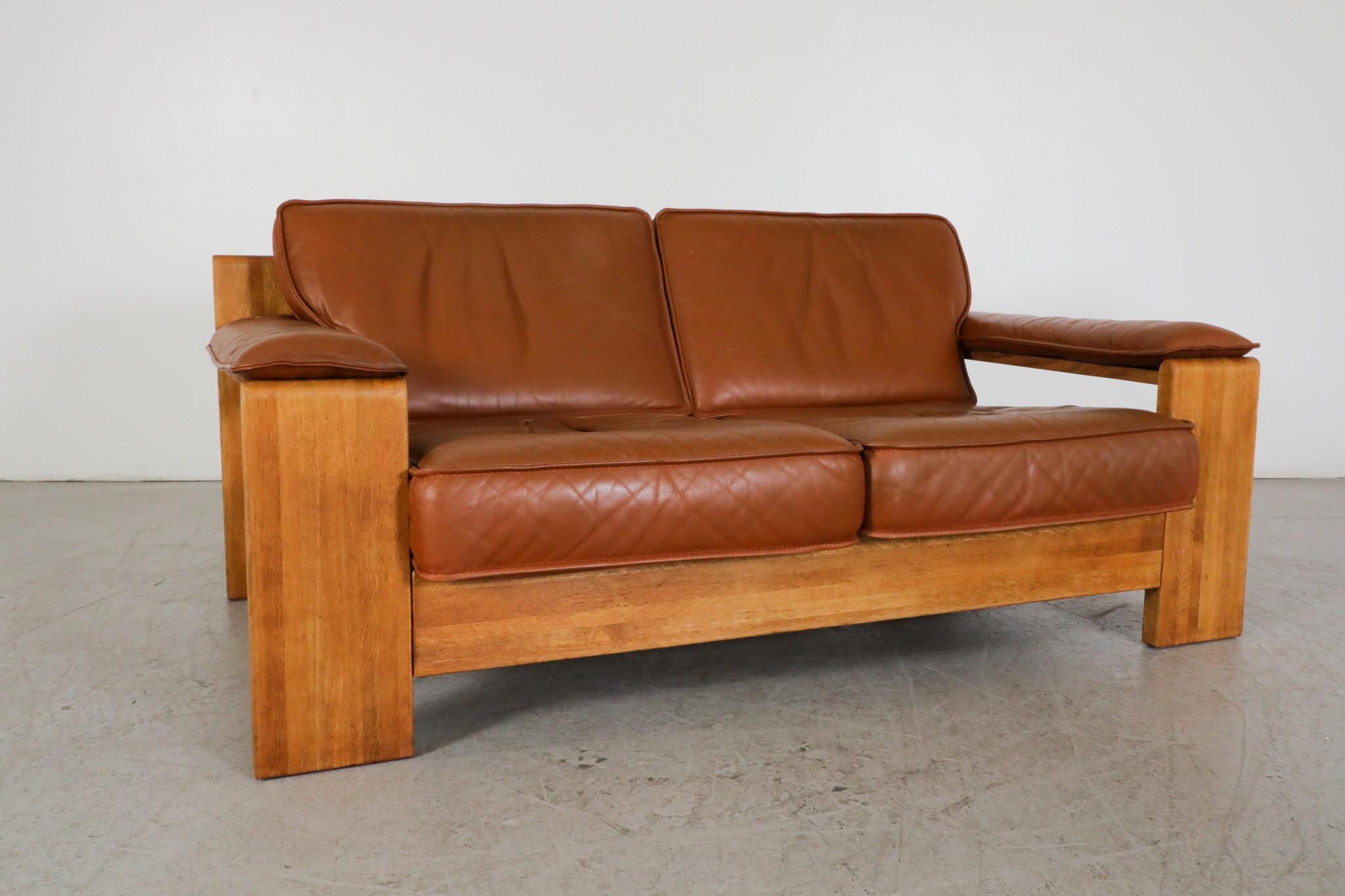 Mid-Century Leolux Oak Framed Cognac Leather Loveseat with Removable Headrests For Sale 4
