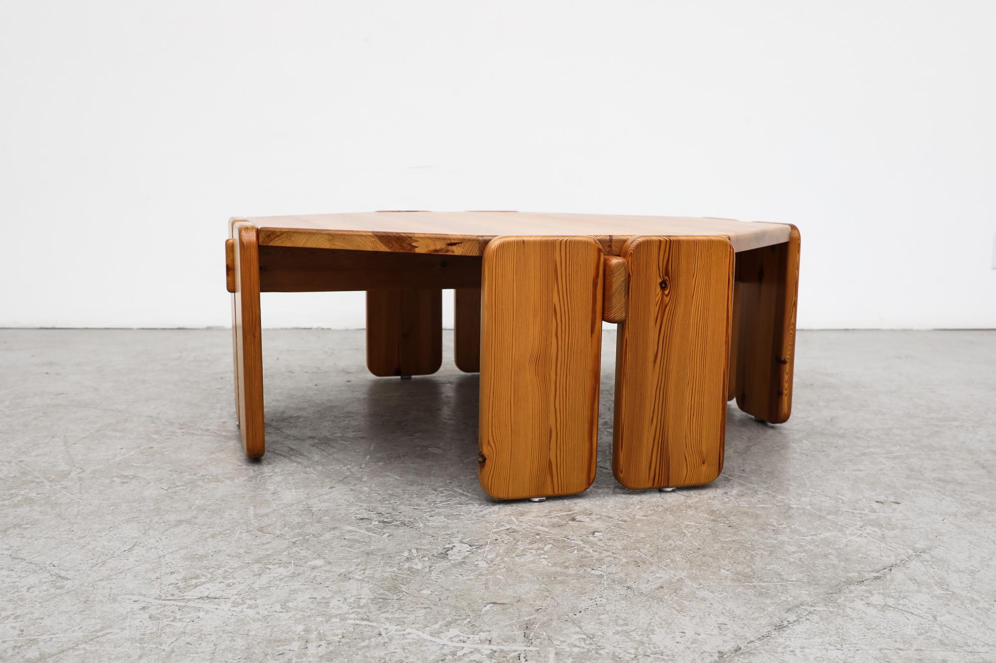 Late 20th Century Mid-Century Leolux Pine Coffee Table