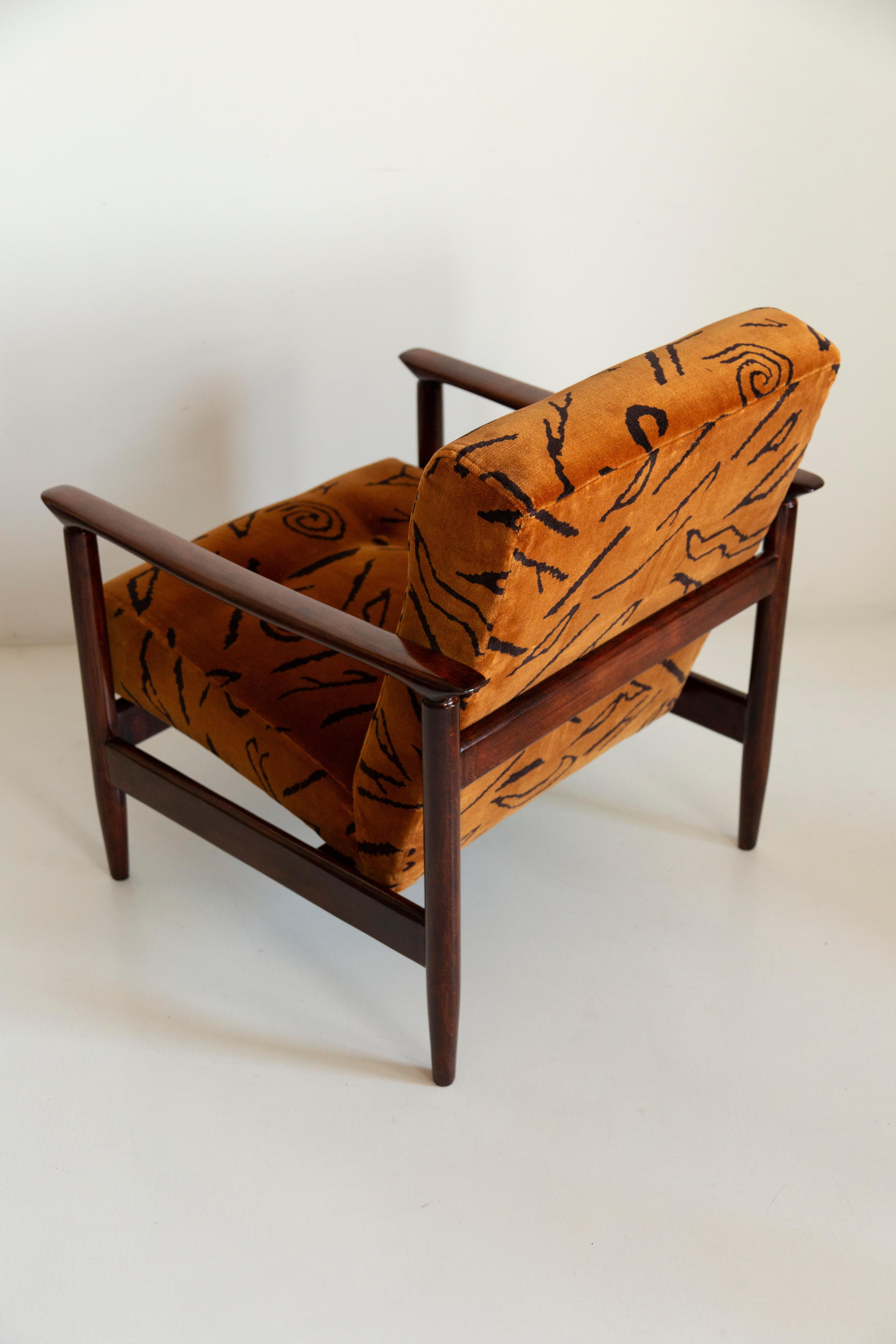 Mid Century Leontigre Jacquard Armchair, GFM 142, Edmund Homa, Europe, 1960s For Sale 4