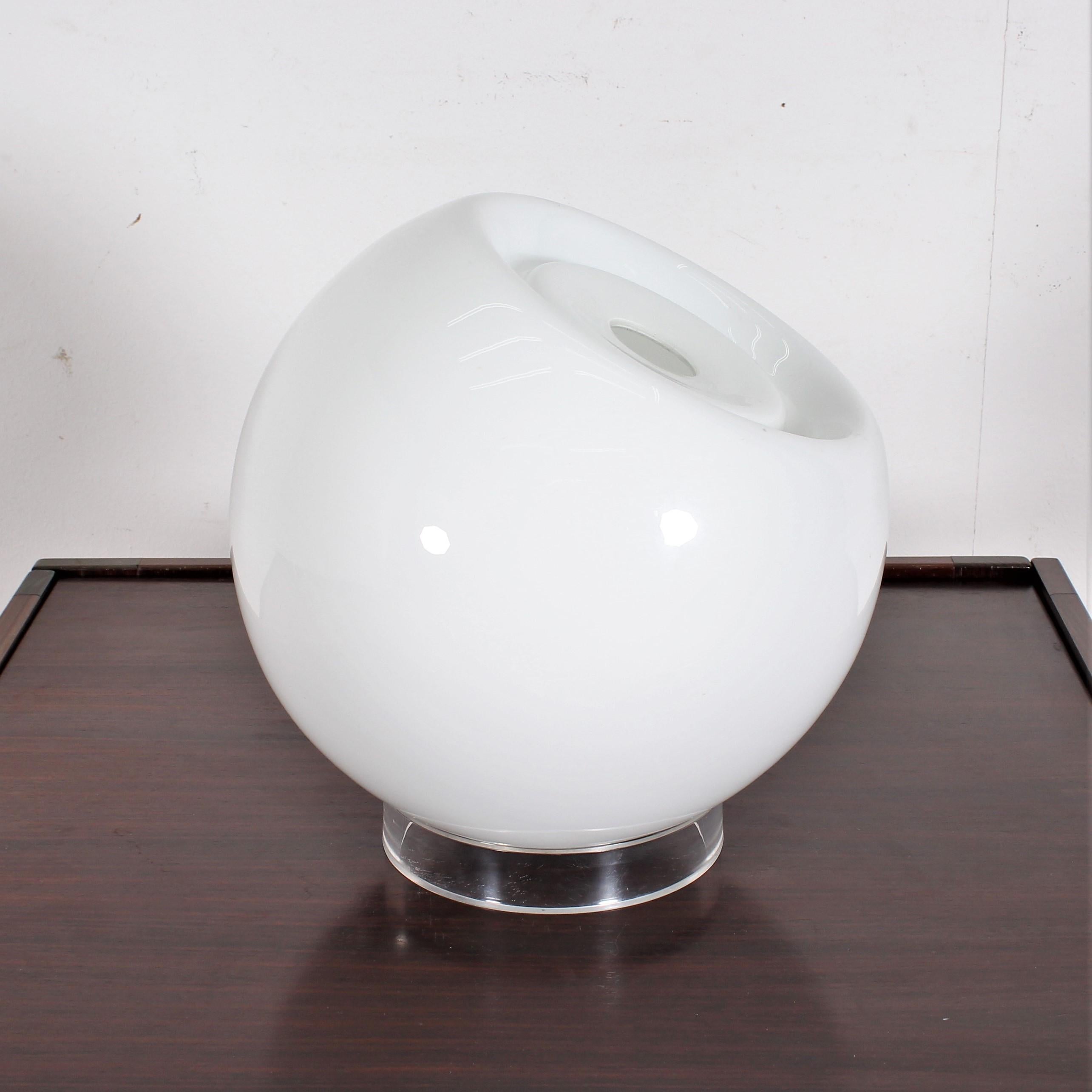 Mid-Century Modern Midcentury Leucos Swivel Table Lamp White Glass, Italy, 1970s
