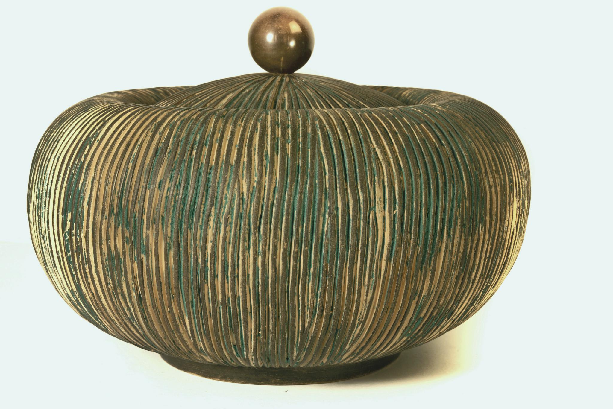 Mid-Century Modern Bol à couvercle du milieu du siècle dernier de Ceramiche Batignani, Italie en vente