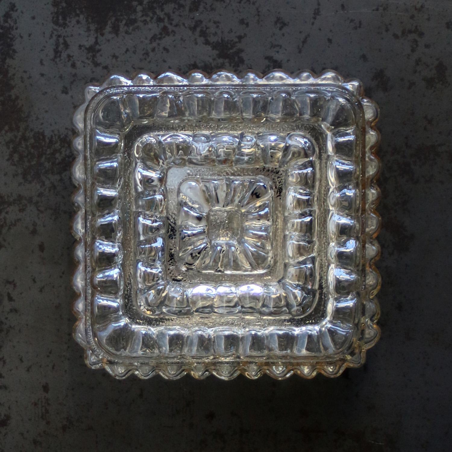 Luz de mediados de siglo Apliques de cristal transparente ámbar para empotrar Alemán en venta