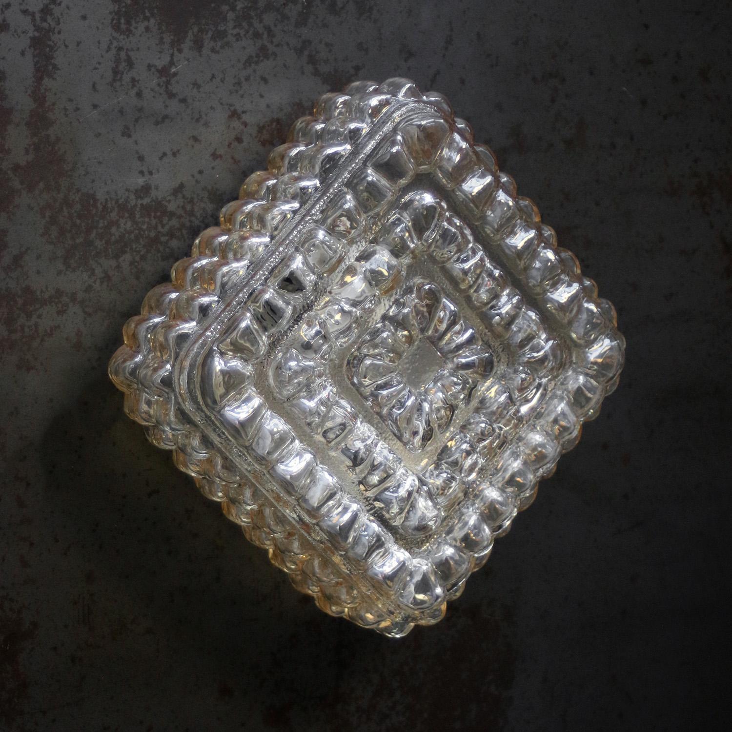 Lights Light Mid-Century Amber Clear Glass Sconces Flush Mounts en vente 2