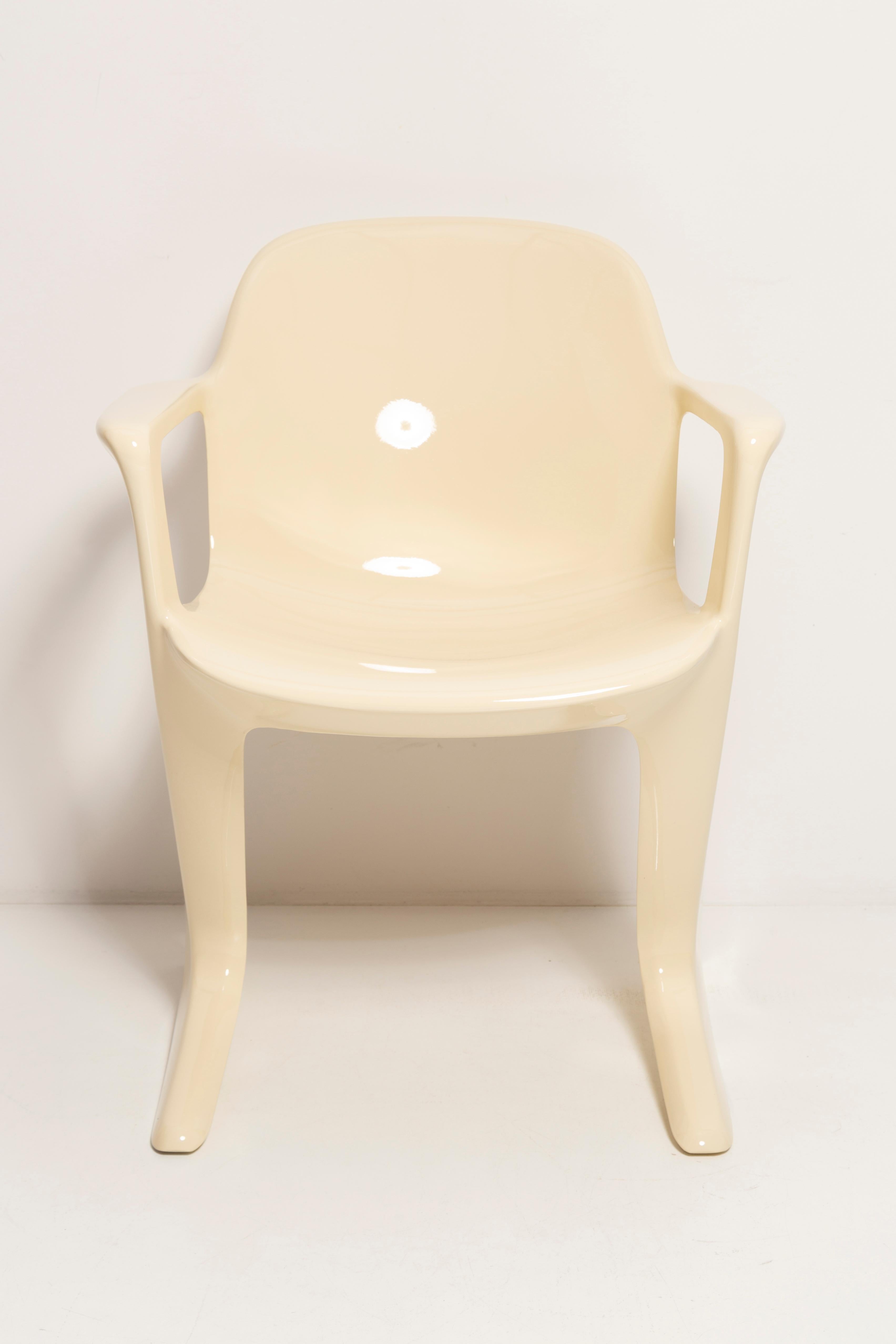 20th Century Mid-Century Light Beige Kangaroo Chair Designed by Ernst Moeckl, Germany, 1968 For Sale