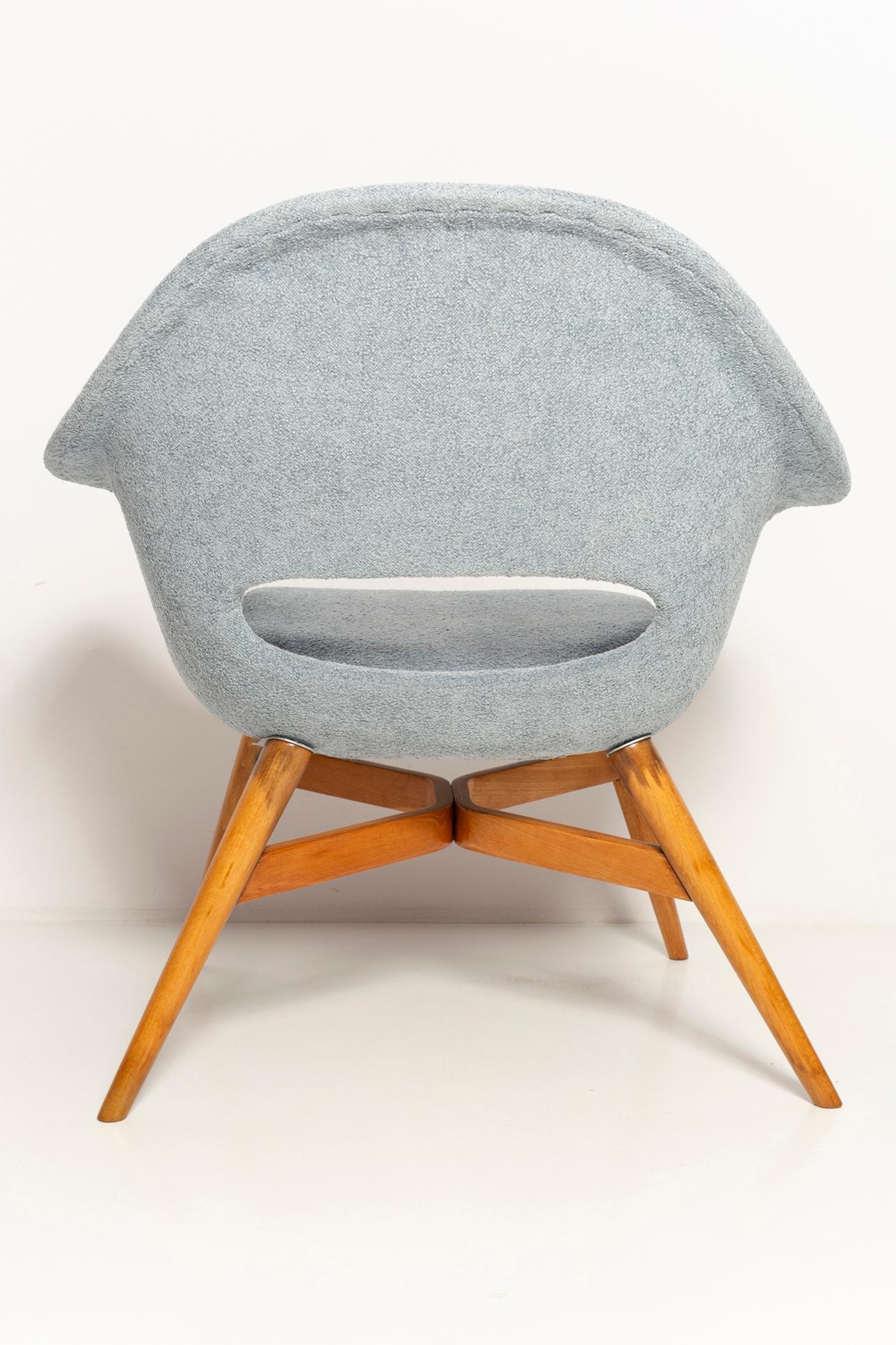 Mid-Century Light Blue Shell Chair, Miroslav Navratil, Czechoslovakia, 1960s For Sale 1