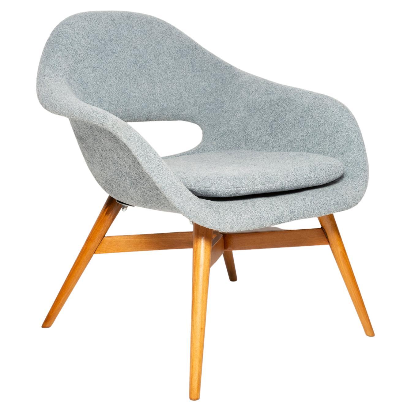 Silla de concha azul claro de mediados de siglo, Miroslav Navratil, Checoslovaquia, años 60