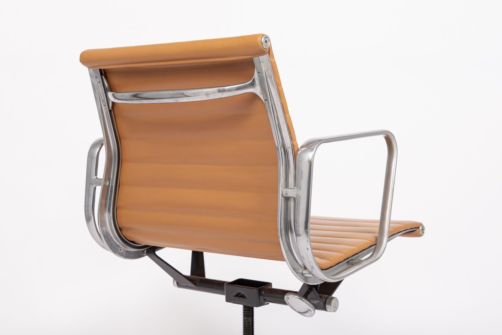 Mid Century Light Brown Office Chairs by Eames for Herman Miller 2006 2