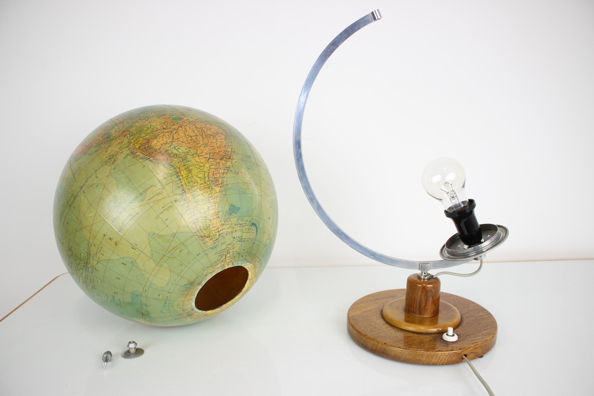 Mid-Century Light Glass Globe with Wooden Base by Paul Rath, 1950s For Sale 7