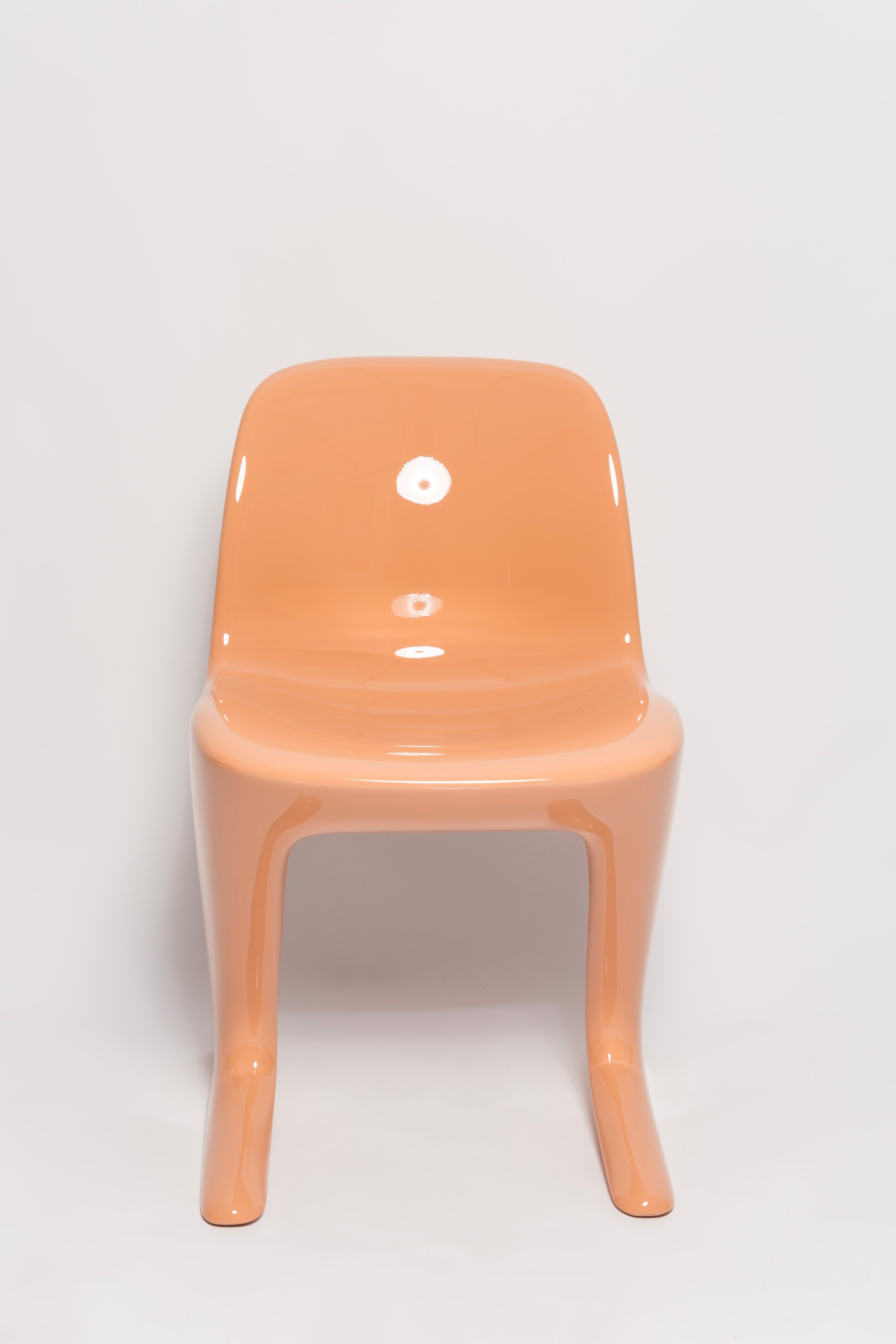 Tedesco Sedia canguro arancione chiaro di metà secolo, Ernst Moeckl, Germania, 1968 in vendita