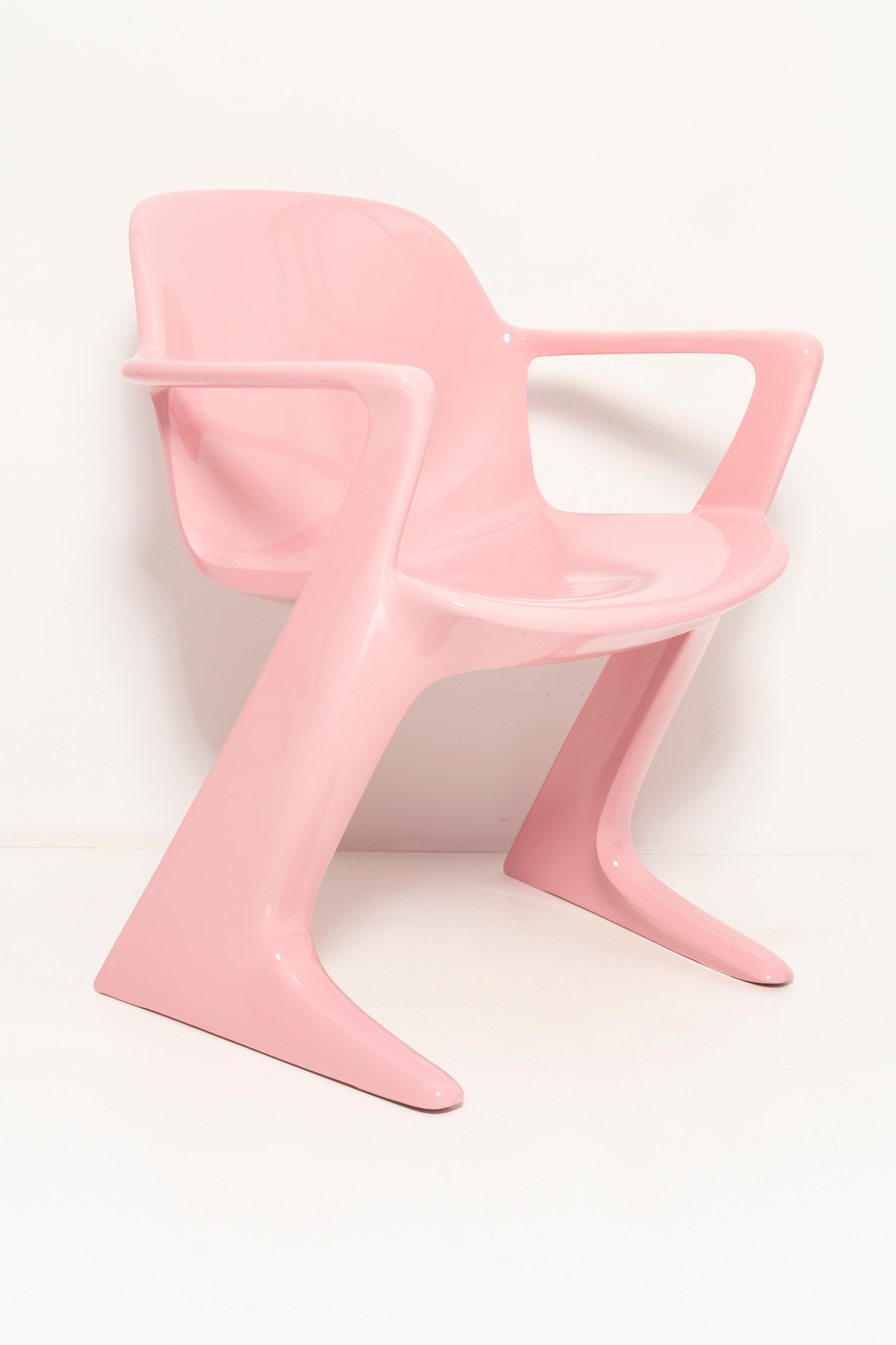 Mid-Century Light Pink Kangaroo Chair Designed by Ernst Moeckl, Germany, 1968 In Excellent Condition For Sale In 05-080 Hornowek, PL