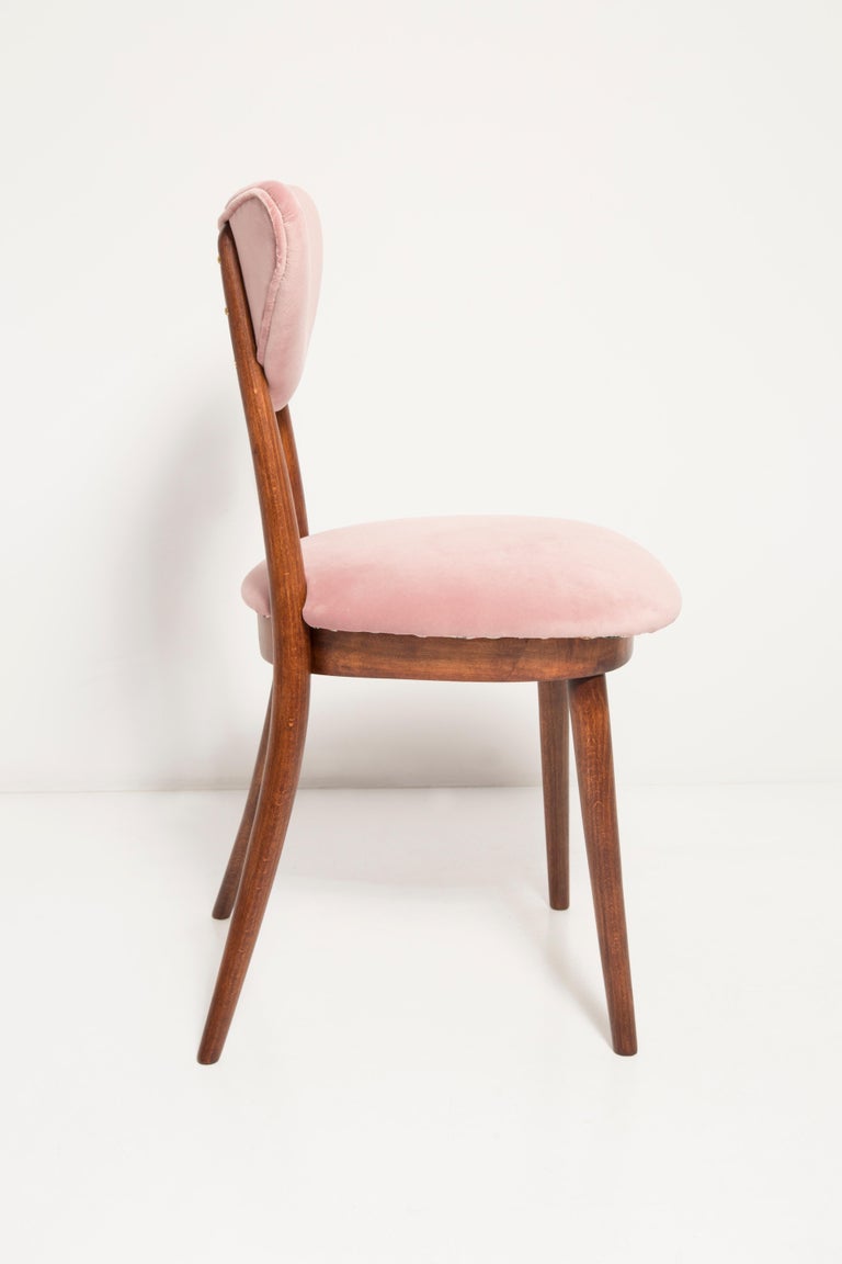 Mid Century Light Pink Velvet Heart Chair, Europe, 1960s For Sale at