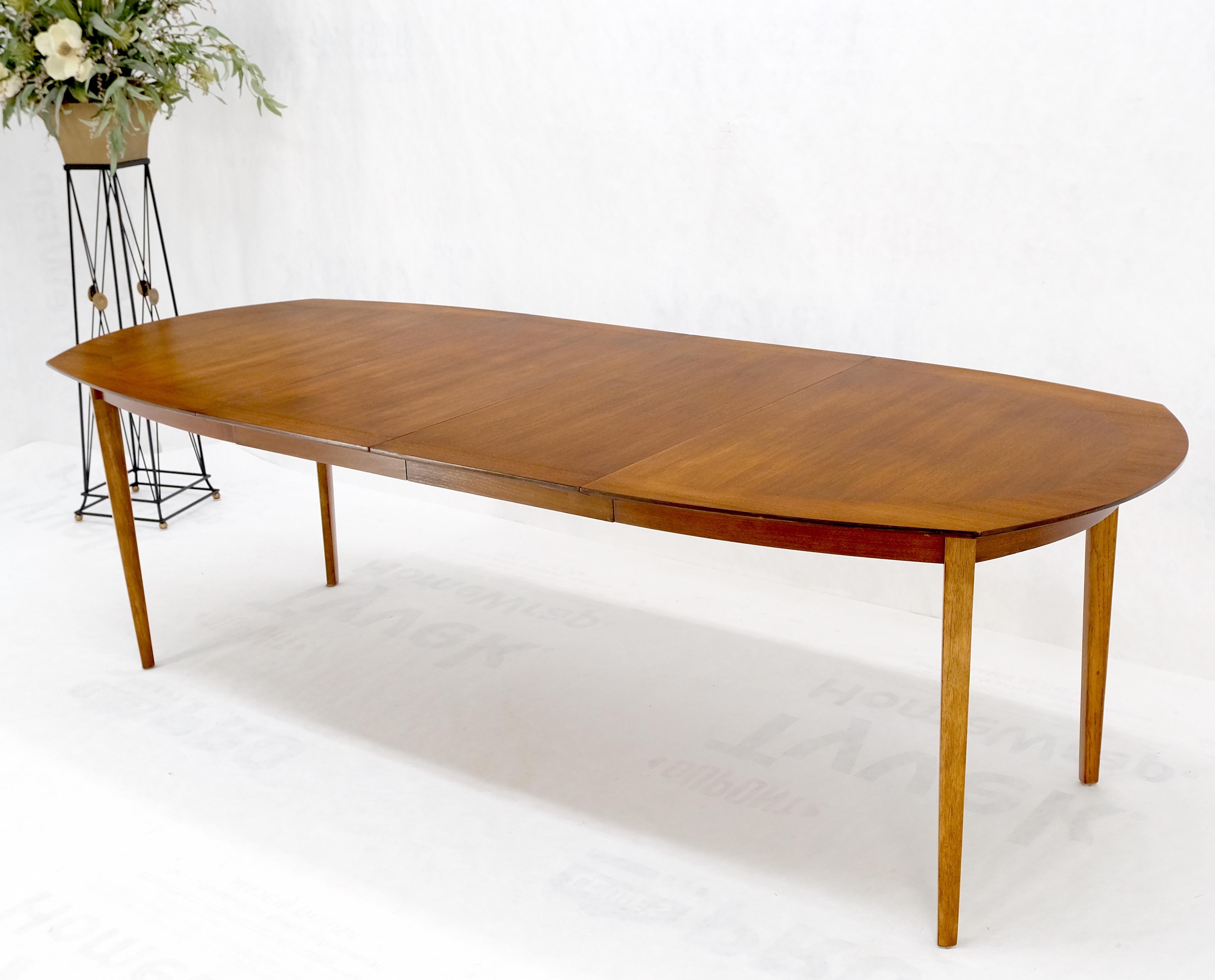 Mid Century Light Walnut Boat Oval Shape Banded Dining Table Leafs Mint! For Sale 1