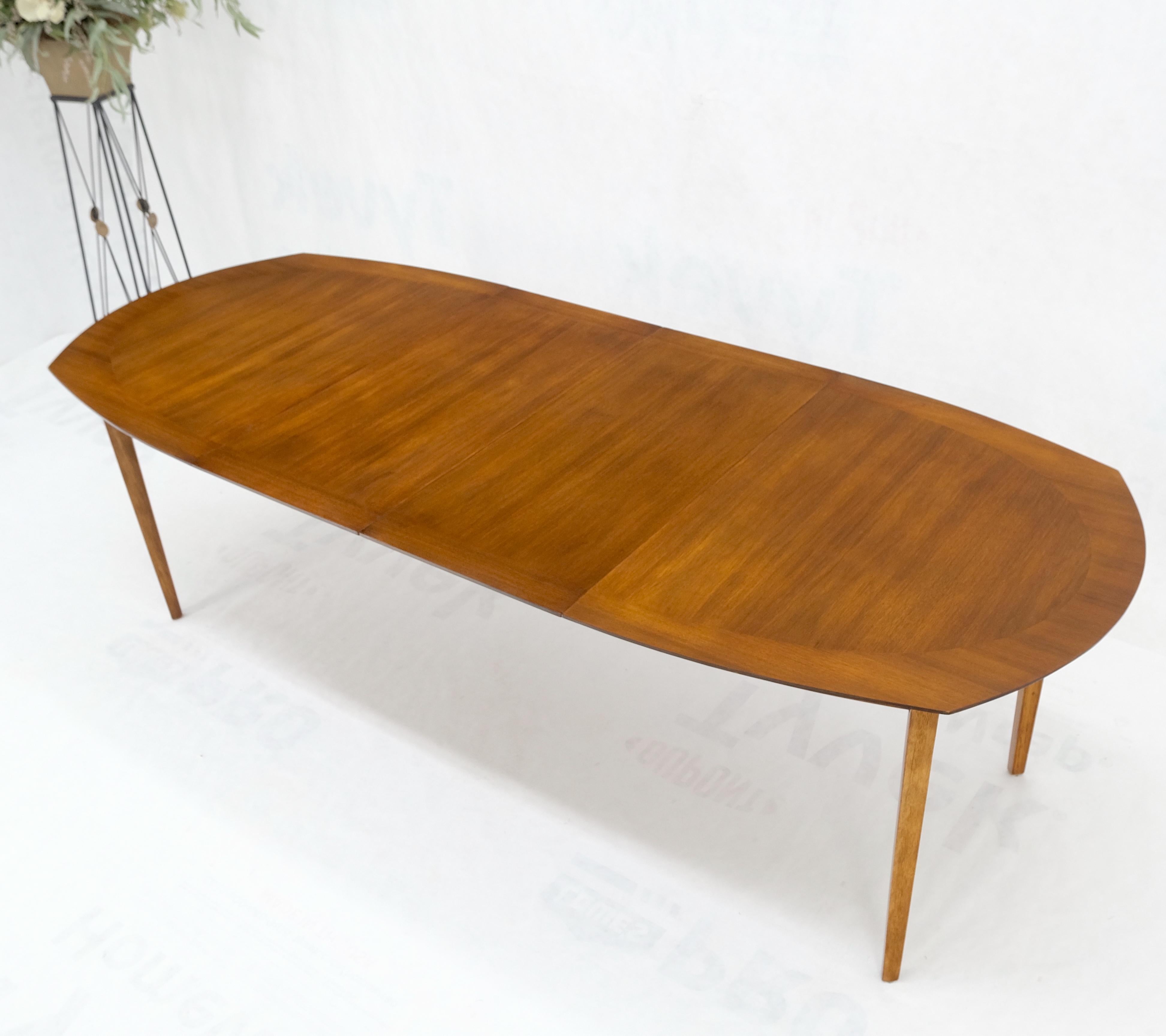 Mid Century Light Walnut Boat Oval Shape Banded Dining Table Leafs Mint! For Sale 2