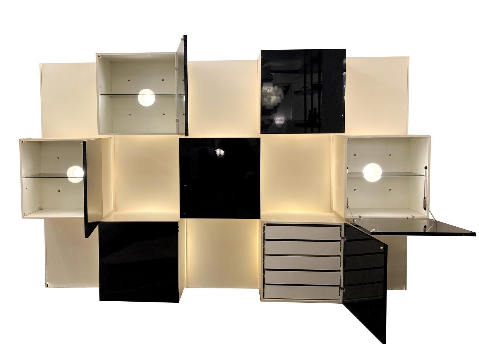 Mid-Century Lighting Wall Unit by Roberto Monsani for Acerbis, 1970s In Good Condition For Sale In Brussels, BE