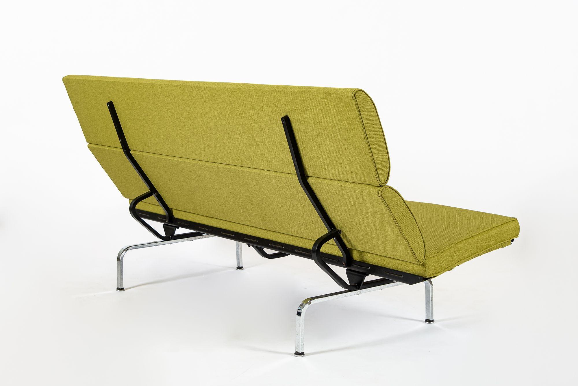 Mid Century Lime Green Sofa Compact by Eames for Herman Miller, 1970s (Ende des 20. Jahrhunderts) im Angebot