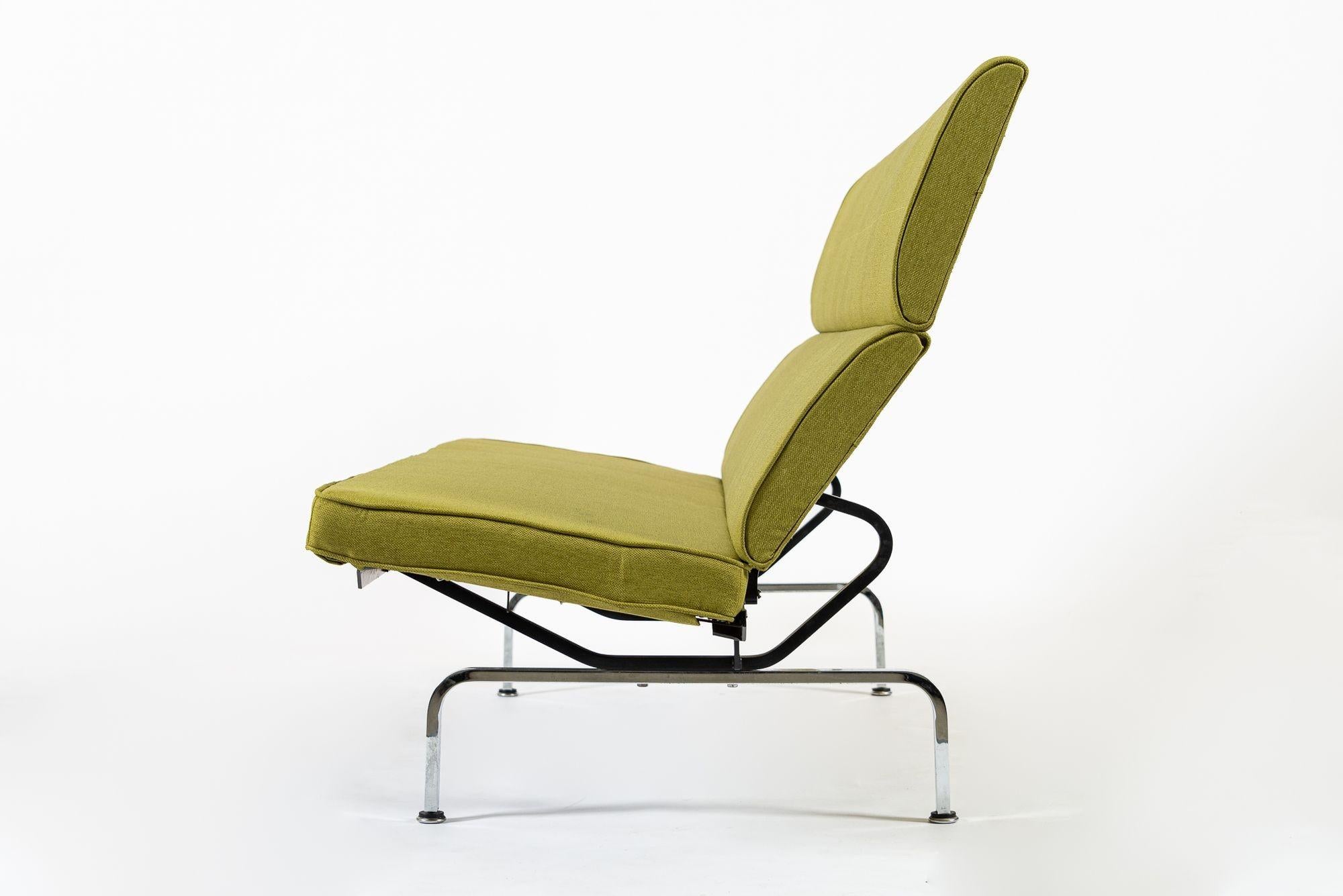 Mid Century Lime Green Sofa Compact by Eames for Herman Miller, 1970s im Angebot 2