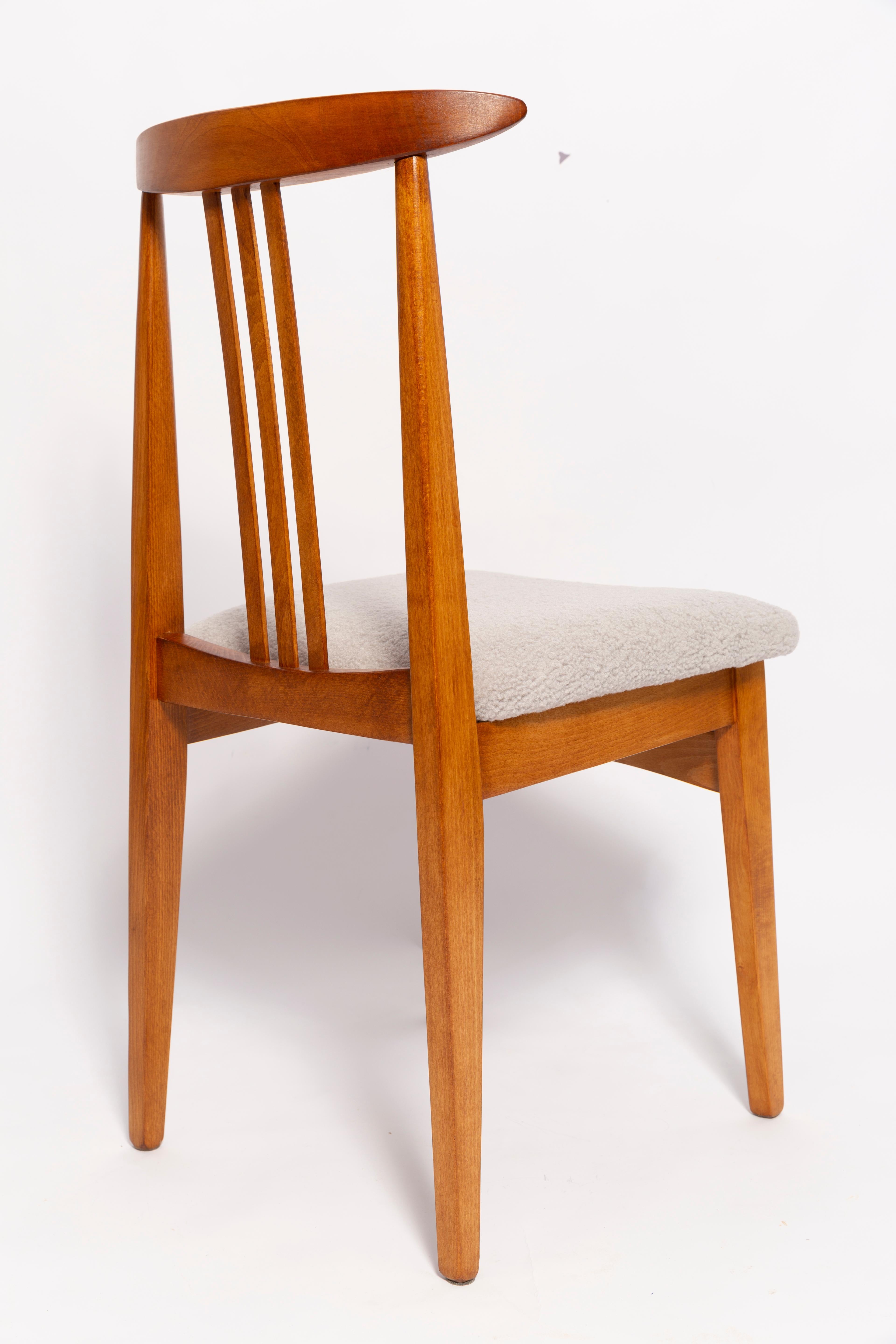 Hand-Crafted Mid-Century Linen Boucle Chair, Designed by M. Zielinski, Europe, 1960s For Sale