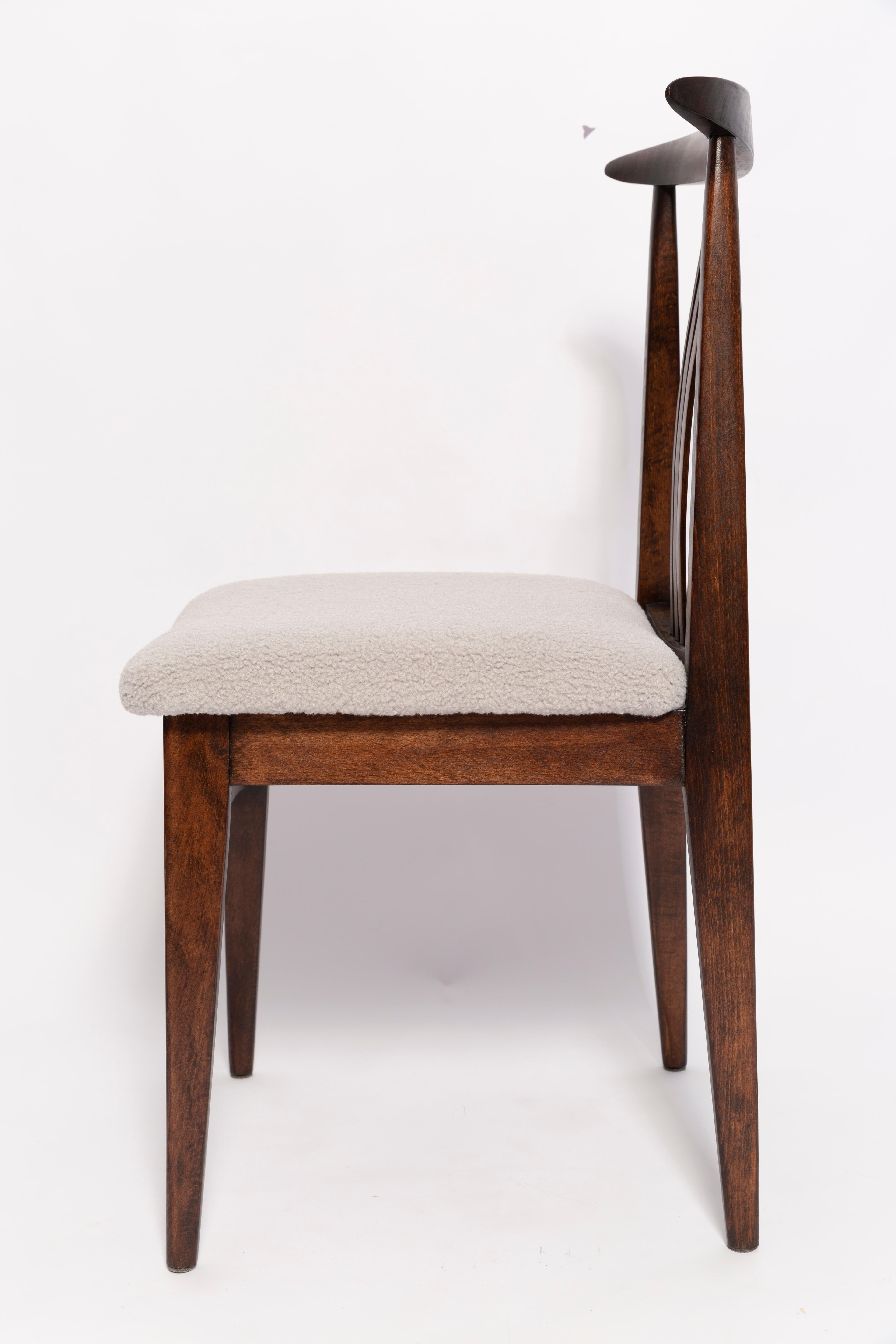 Bouclé Mid-Century Linen Boucle Chair, Walnut, Designed by M. Zielinski, Europe, 1960s For Sale