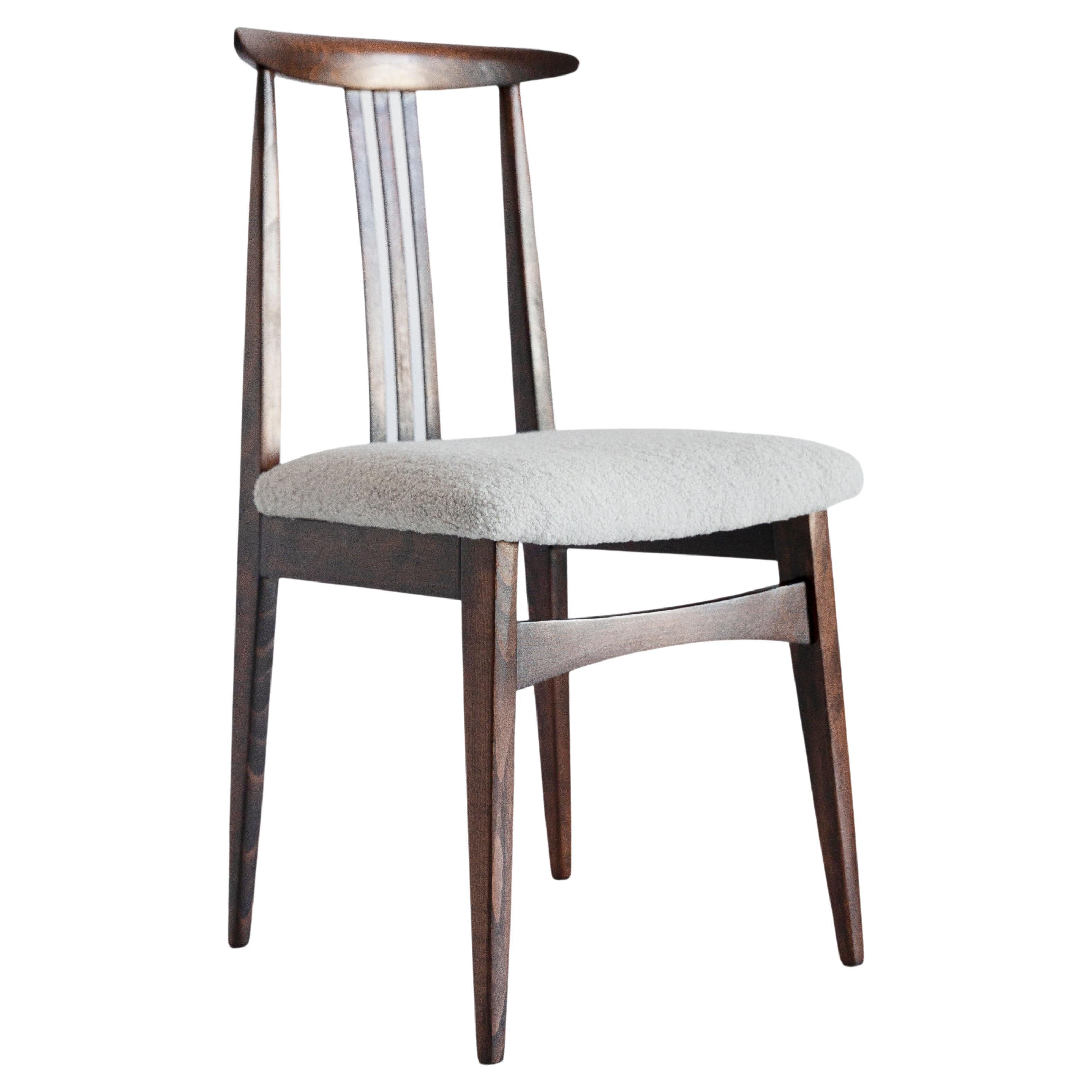 Mid-Century Linen Boucle Chair, Walnut, Designed by M. Zielinski, Europe, 1960s For Sale