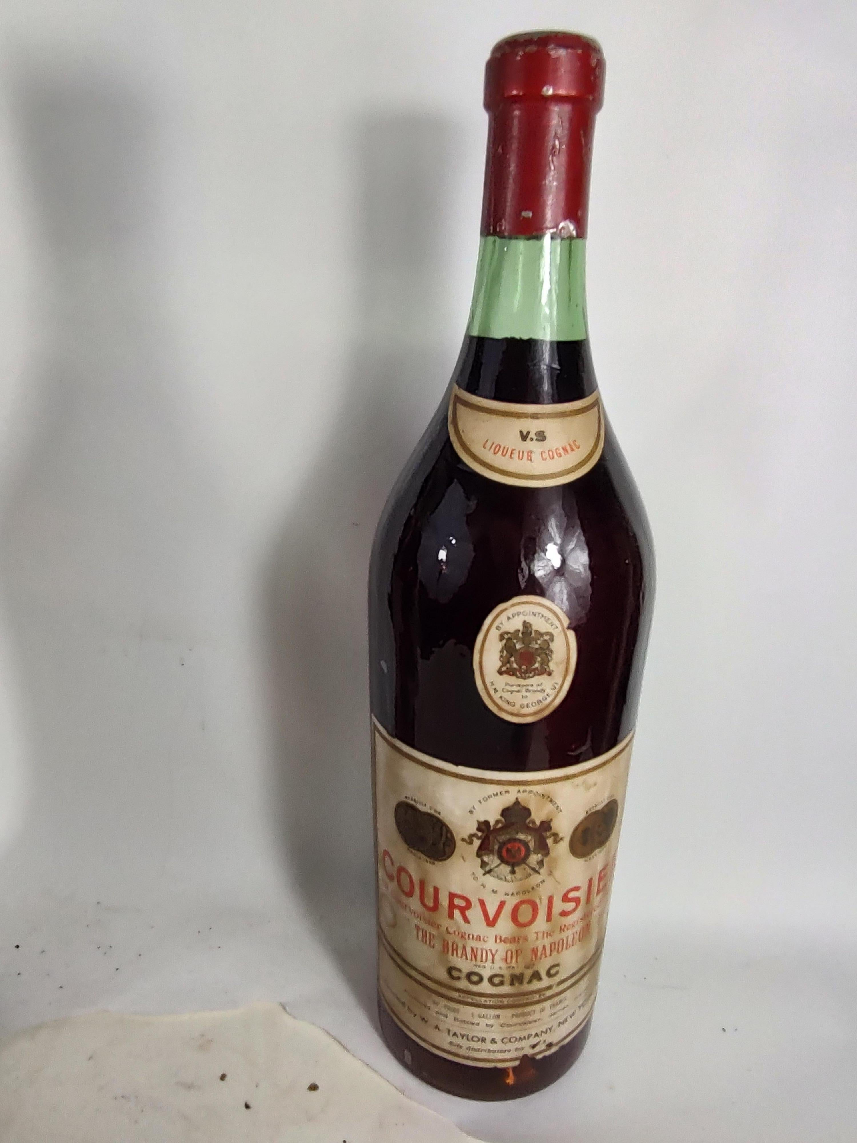 Fait main Présentoir de bouteilles de vin en verre soufflé du milieu du siècle en vente