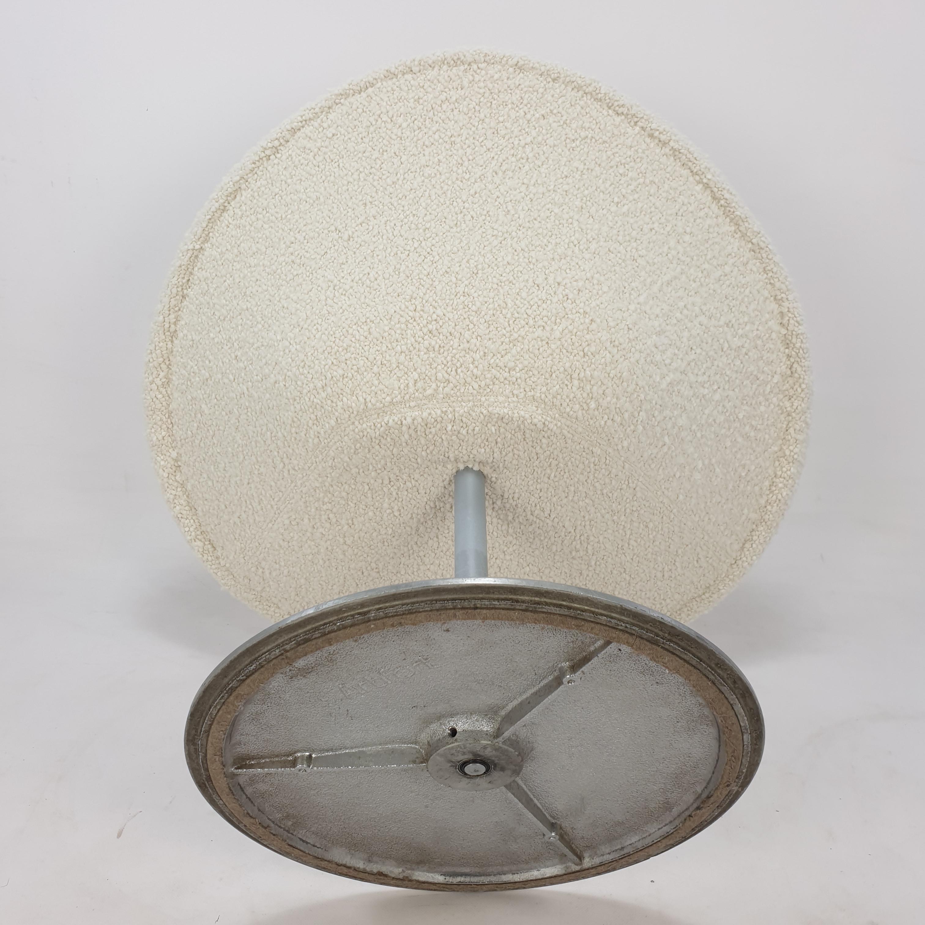 Mid Century Little Globe Armchair by Pierre Paulin for Artifort, 1980s For Sale 6