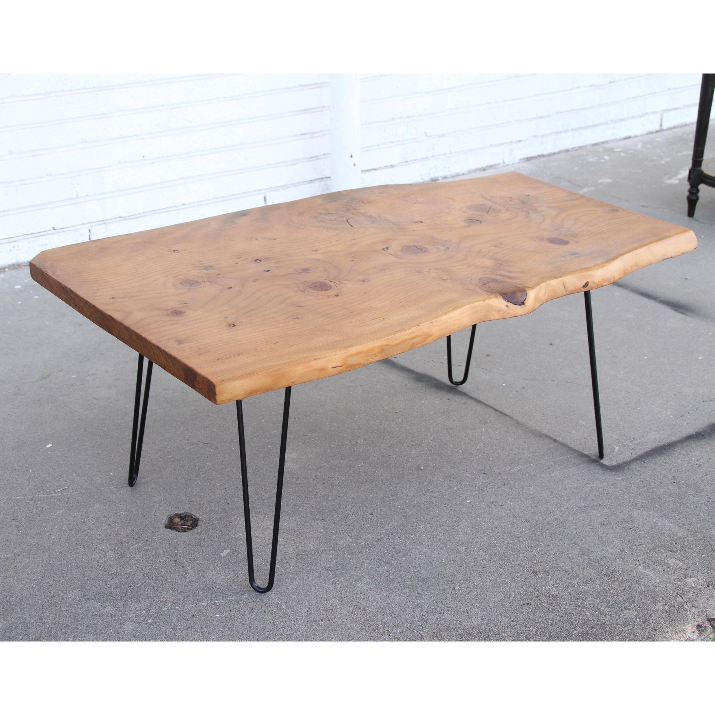 Fait à la machine Table basse du milieu du siècle sur pieds en épingle à cheveux en vente