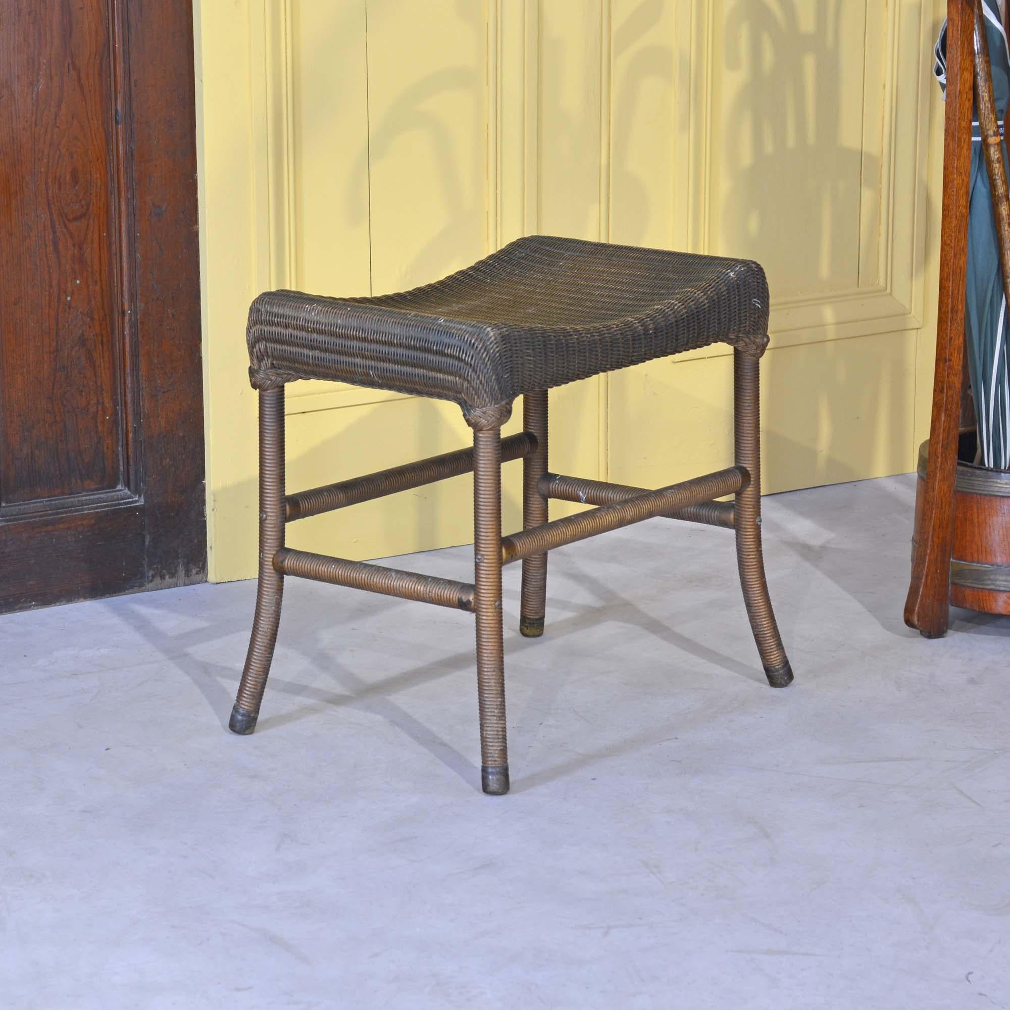 Mid-Century Lloyd Loom Stool In Good Condition For Sale In Castle Douglas, GB
