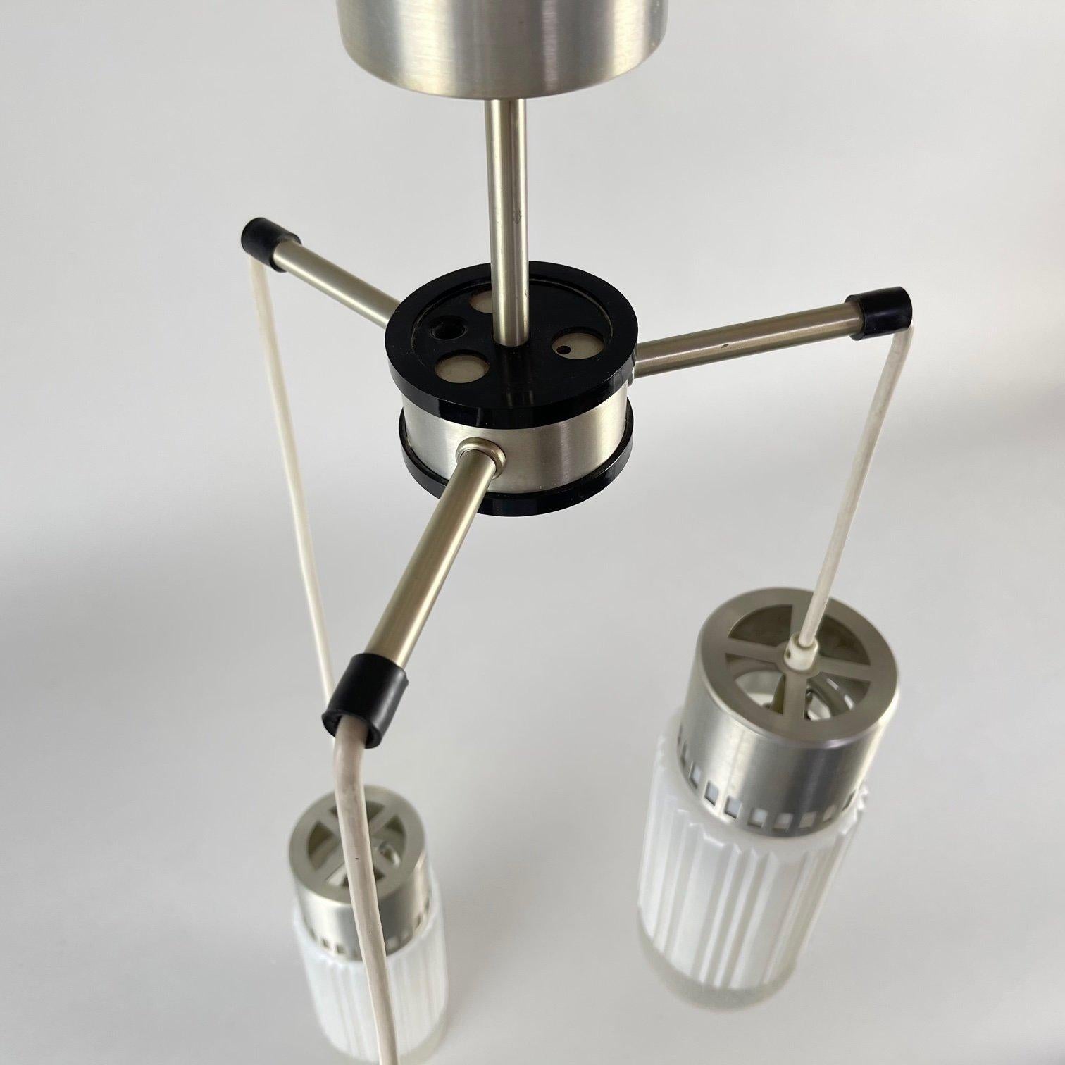 Metallo Lampadario lungo di metà secolo, Cecoslovacchia, anni '70 in vendita