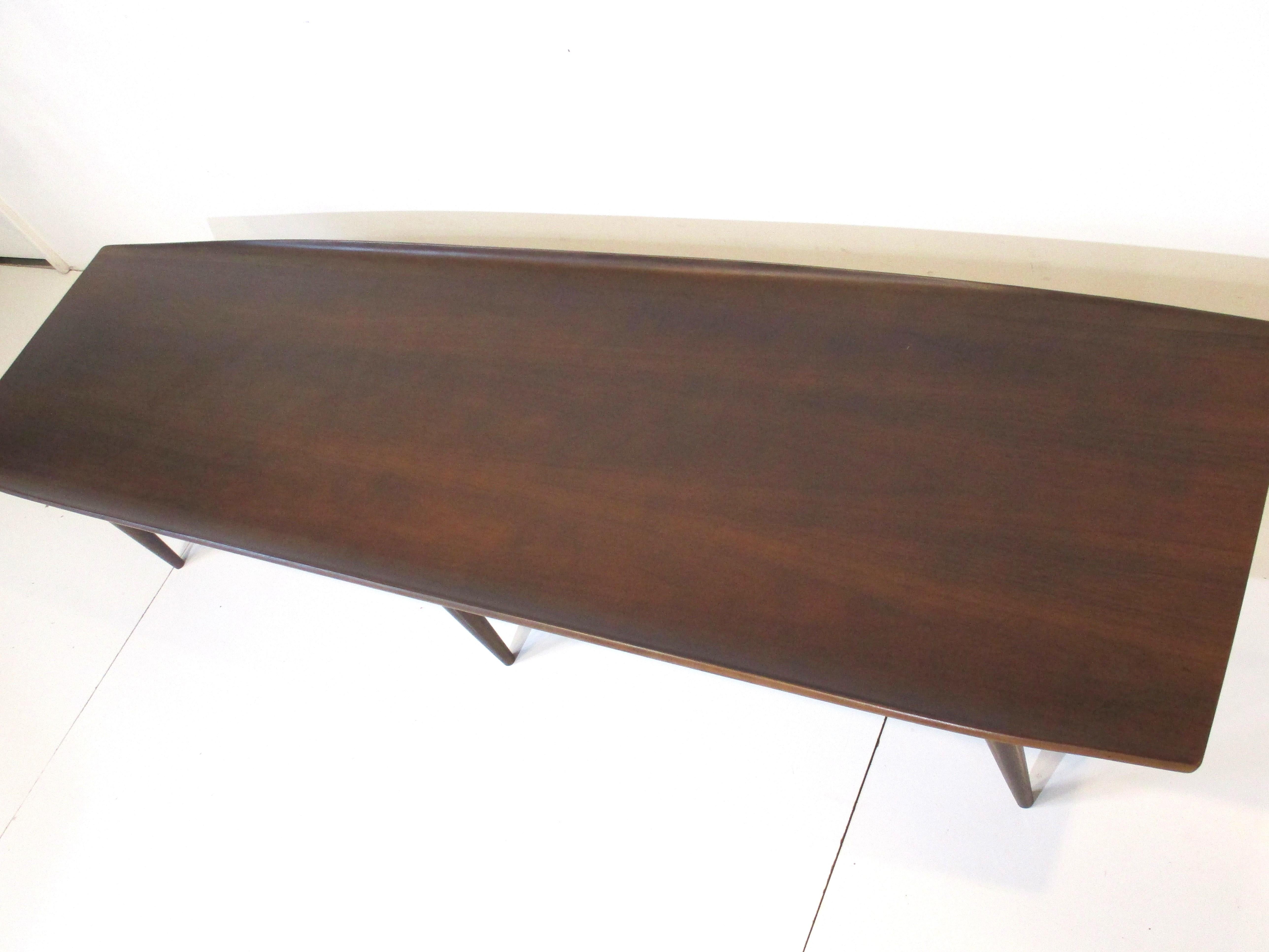 Mid Century Long Coffee Table for Drexel / Lane 1