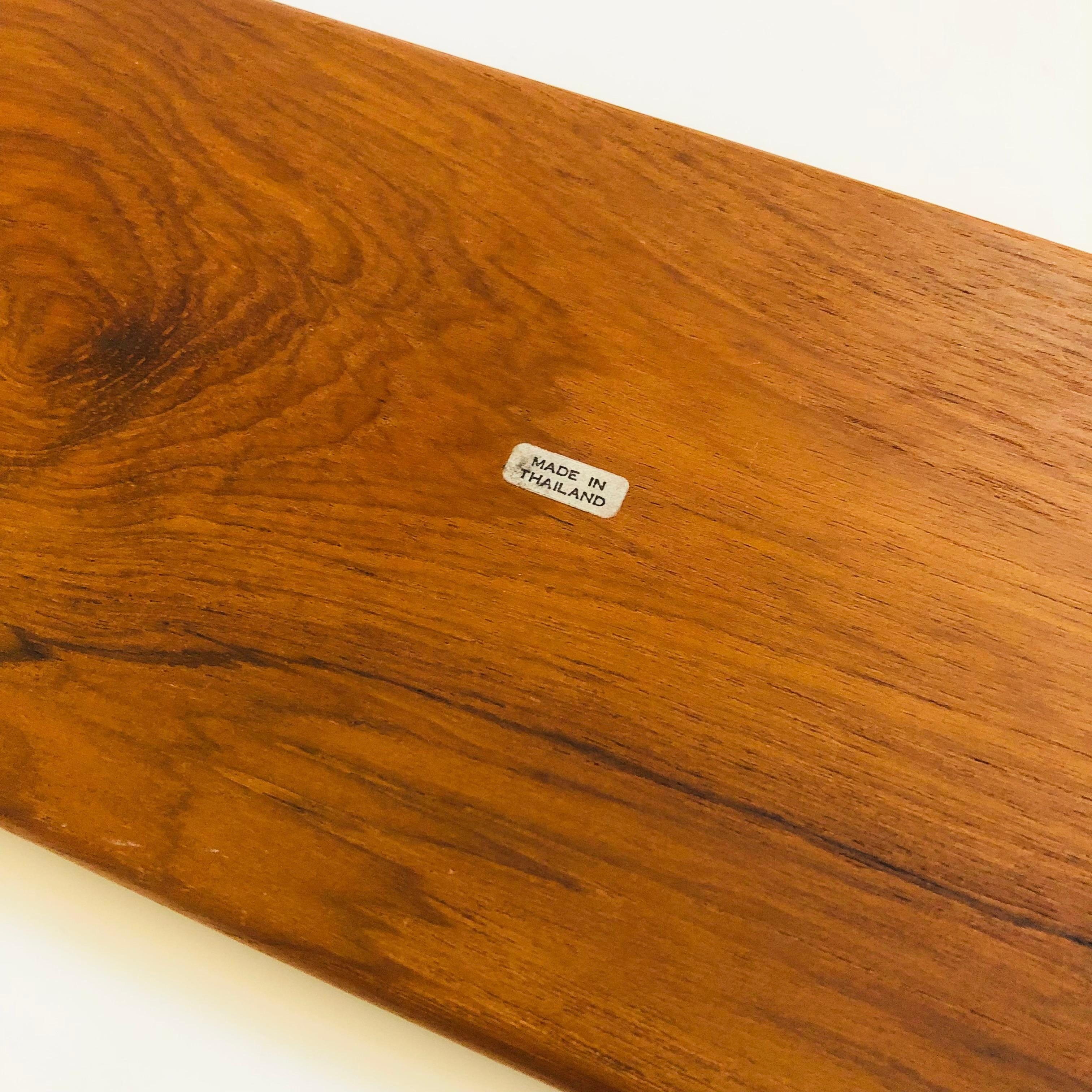 Tabla de cortar de pala larga de teca de mediados de siglo Teca en venta