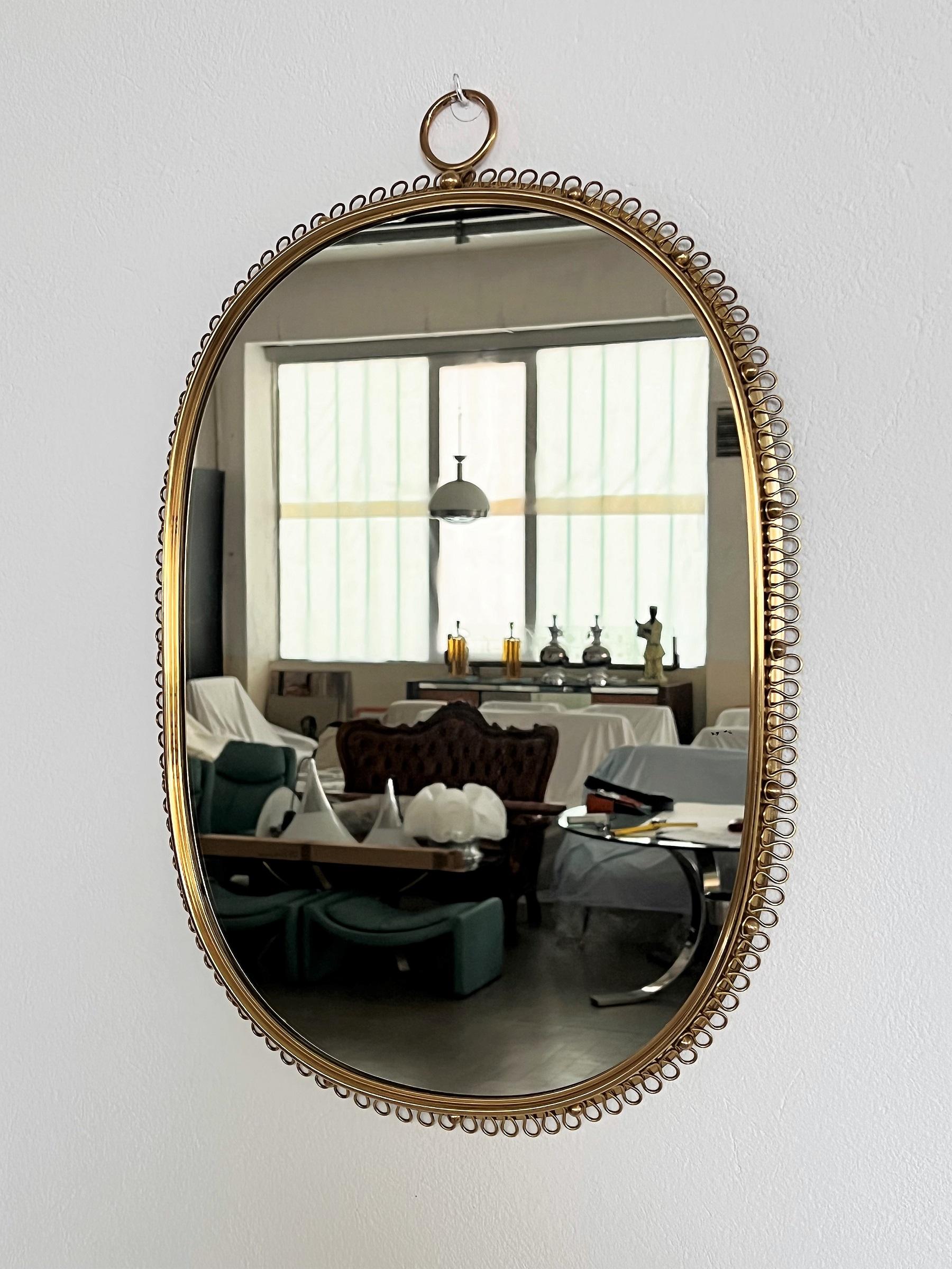 Midcentury Loop Wall Mirror in Brass by Josef Frank for Svenskt Tenn, 1960s In Good Condition In Morazzone, Varese