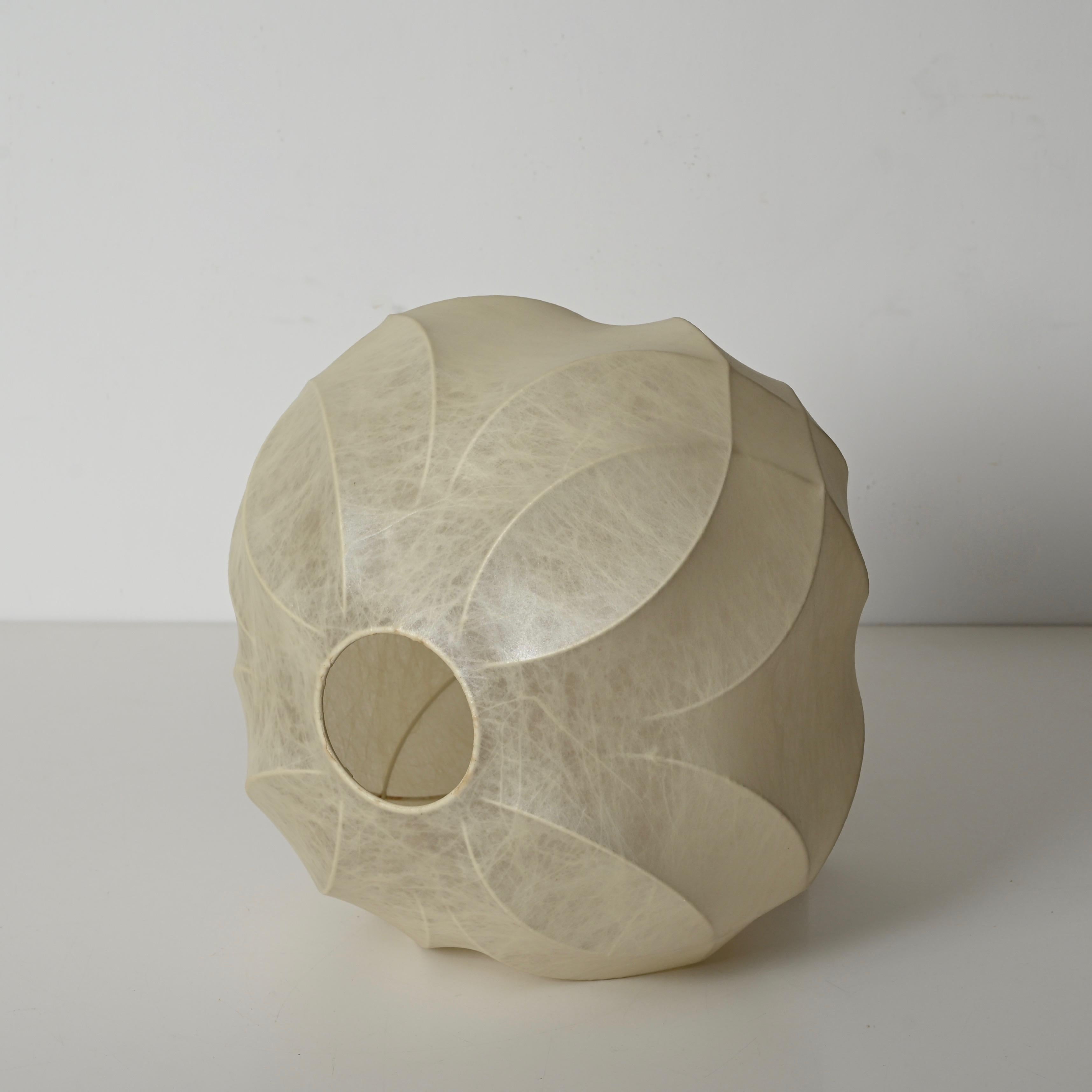 Milieu du XXe siècle Lustre à suspension Losange du milieu du siècle dernier par Castiglioni, Italie, années 1960
