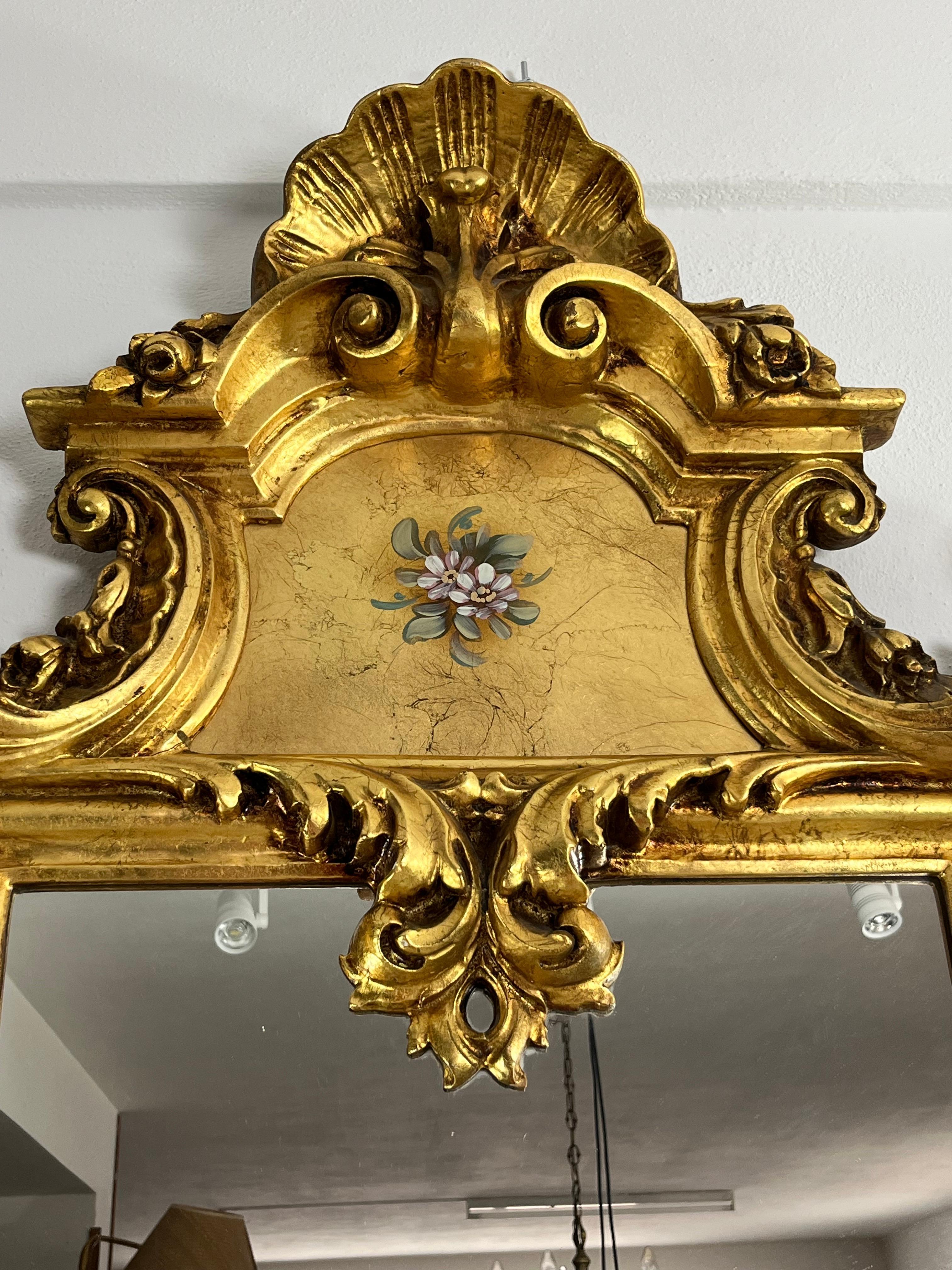 Console e specchio da parete Luigi XV di metà secolo in legno intagliato e dorato, anni '30 In condizioni buone in vendita a Palermo, IT